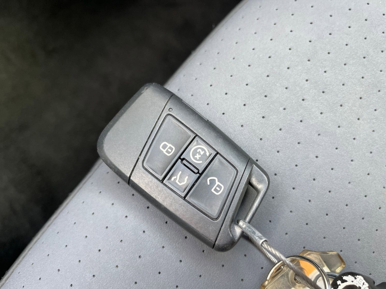 Thumbnail: 2025 Volkswagen Jetta - 24