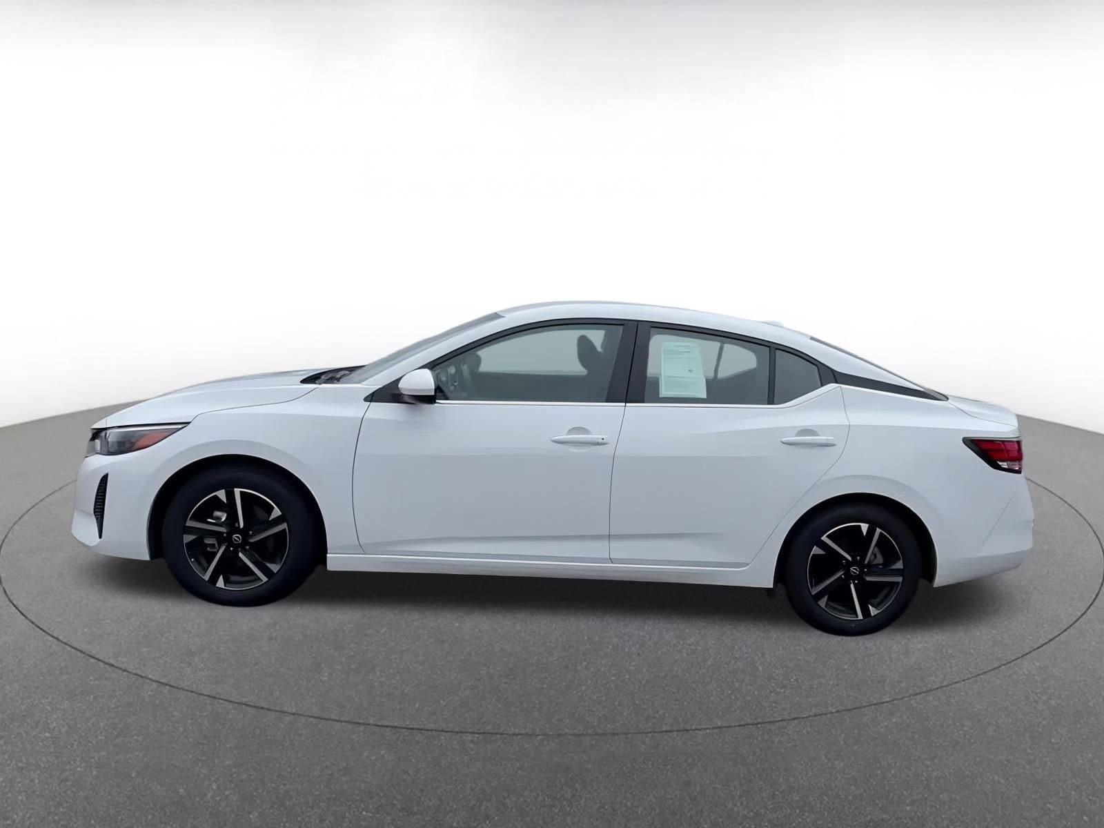 Thumbnail: 2024 Nissan Sentra - 9