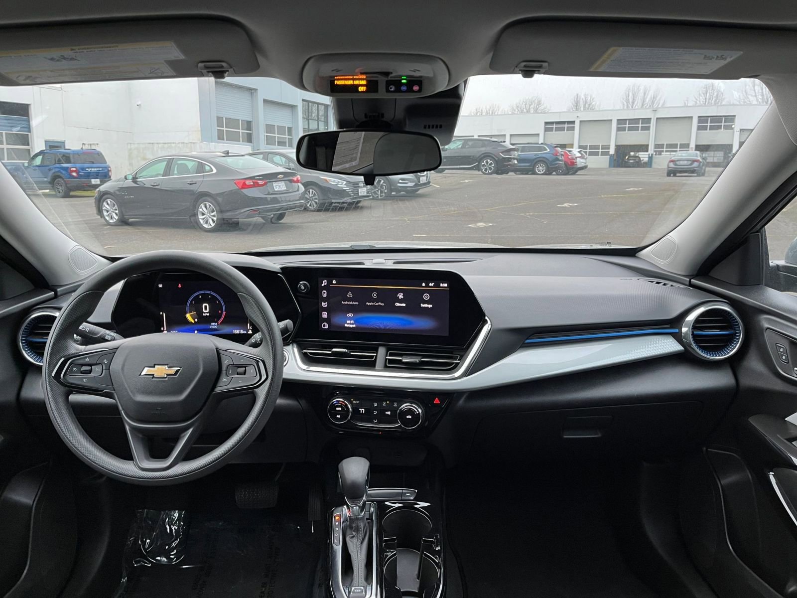 Thumbnail: 2025 Chevrolet Trax - 31
