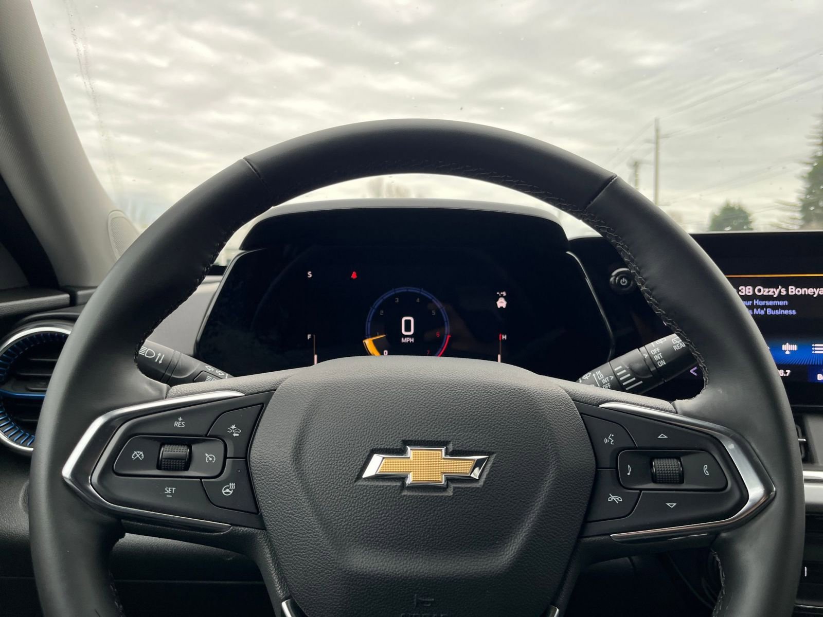 Thumbnail: 2025 Chevrolet Trax - 27