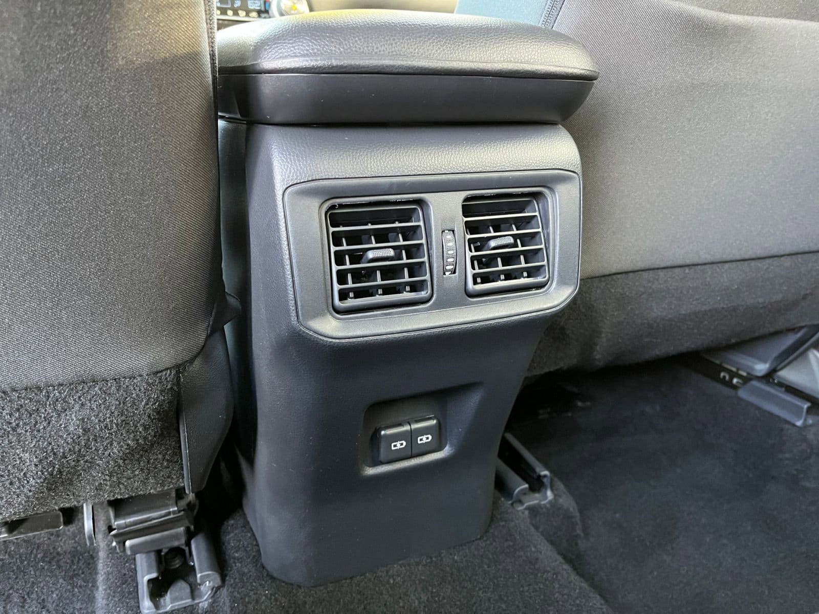 Thumbnail: 2025 Toyota RAV4 - 24