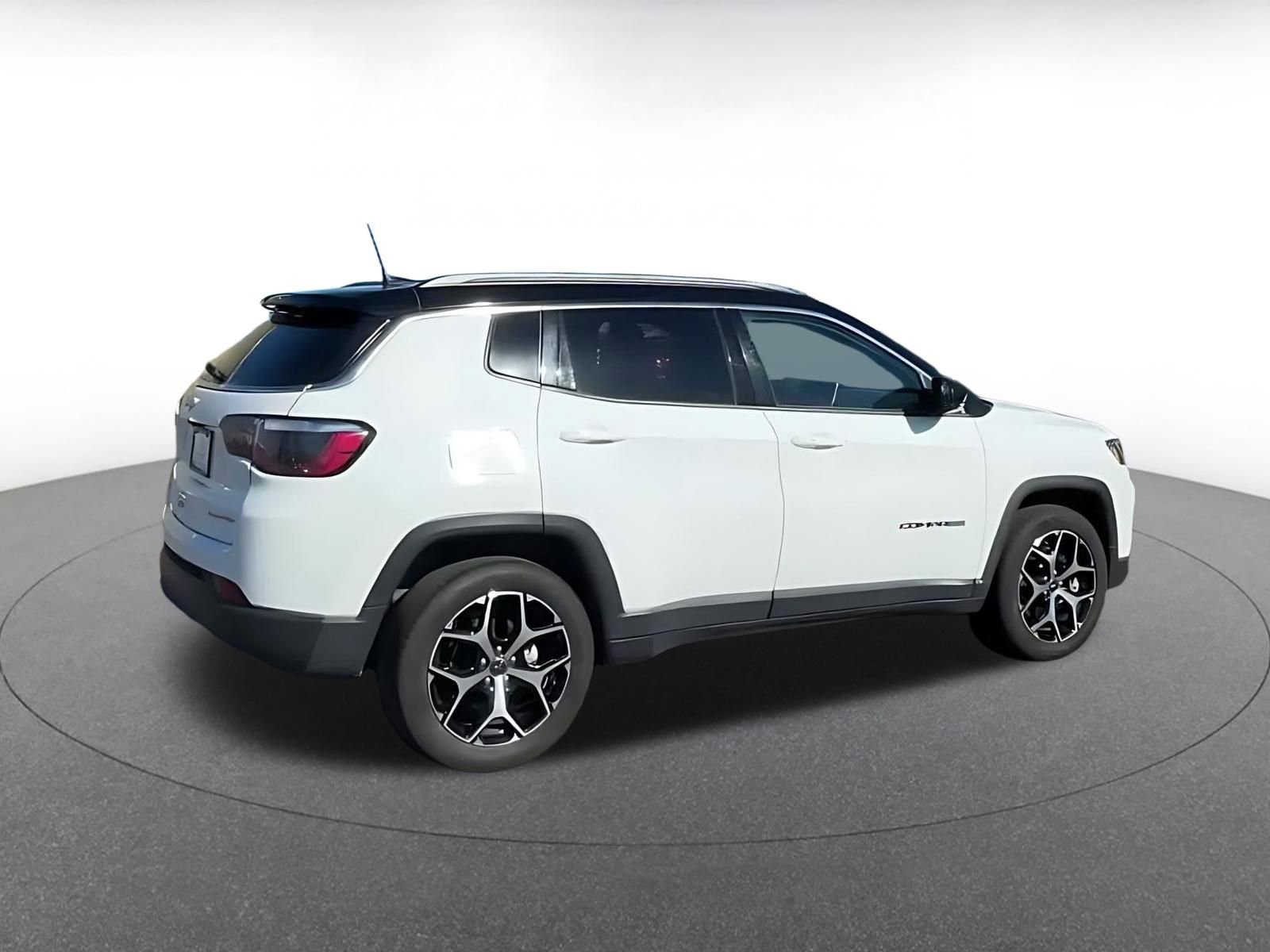 Thumbnail: 2025 Jeep Compass - 14