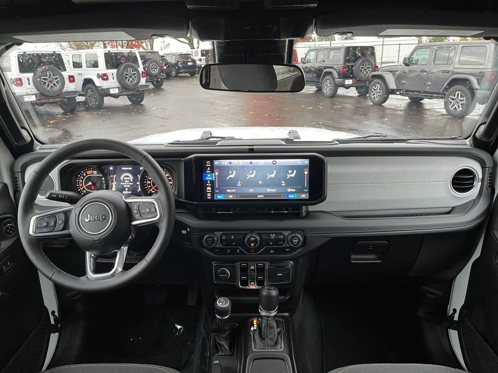 Thumbnail: 2025 Jeep Wrangler - 32