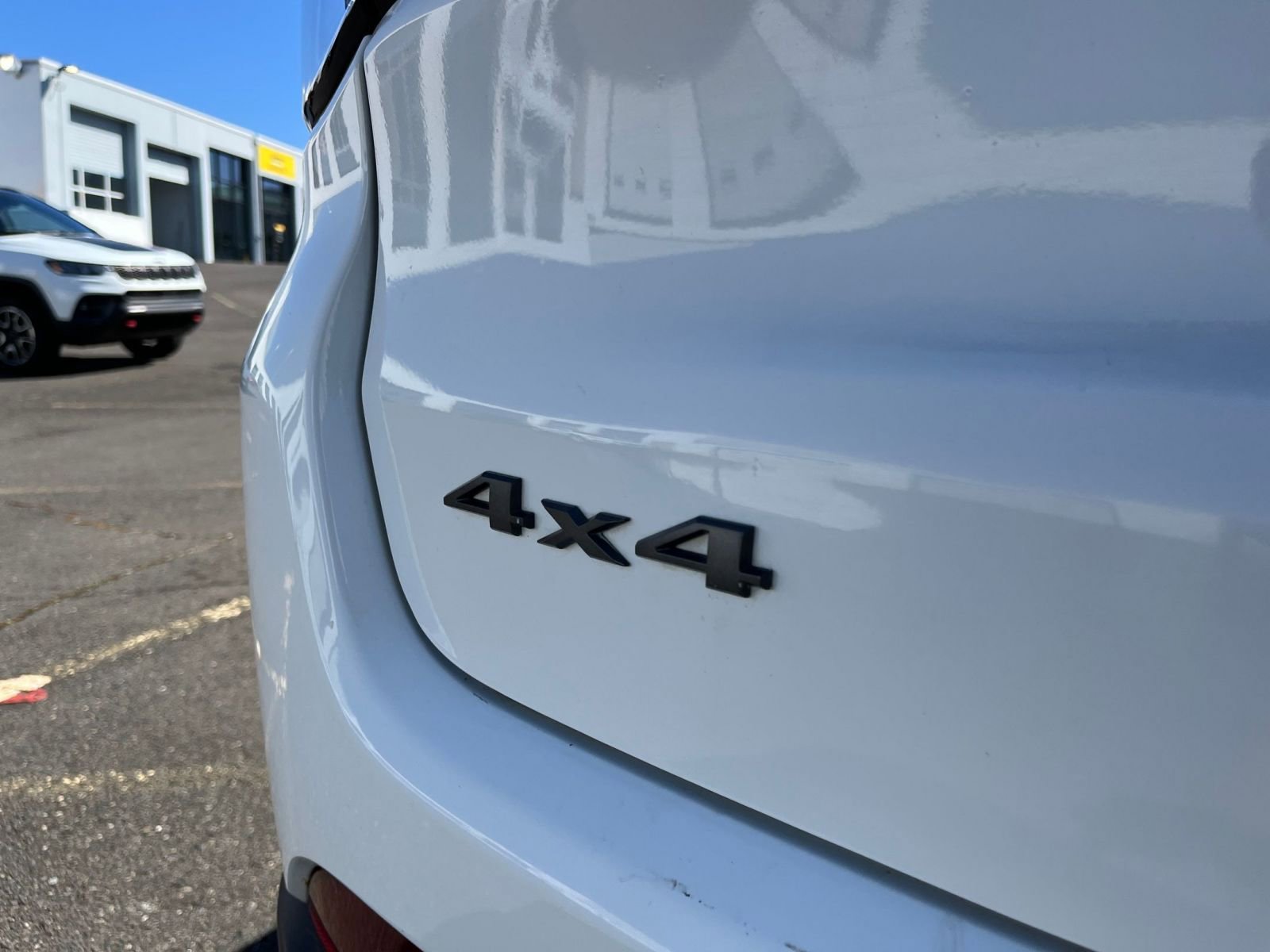 Thumbnail: 2025 Jeep Compass - 17