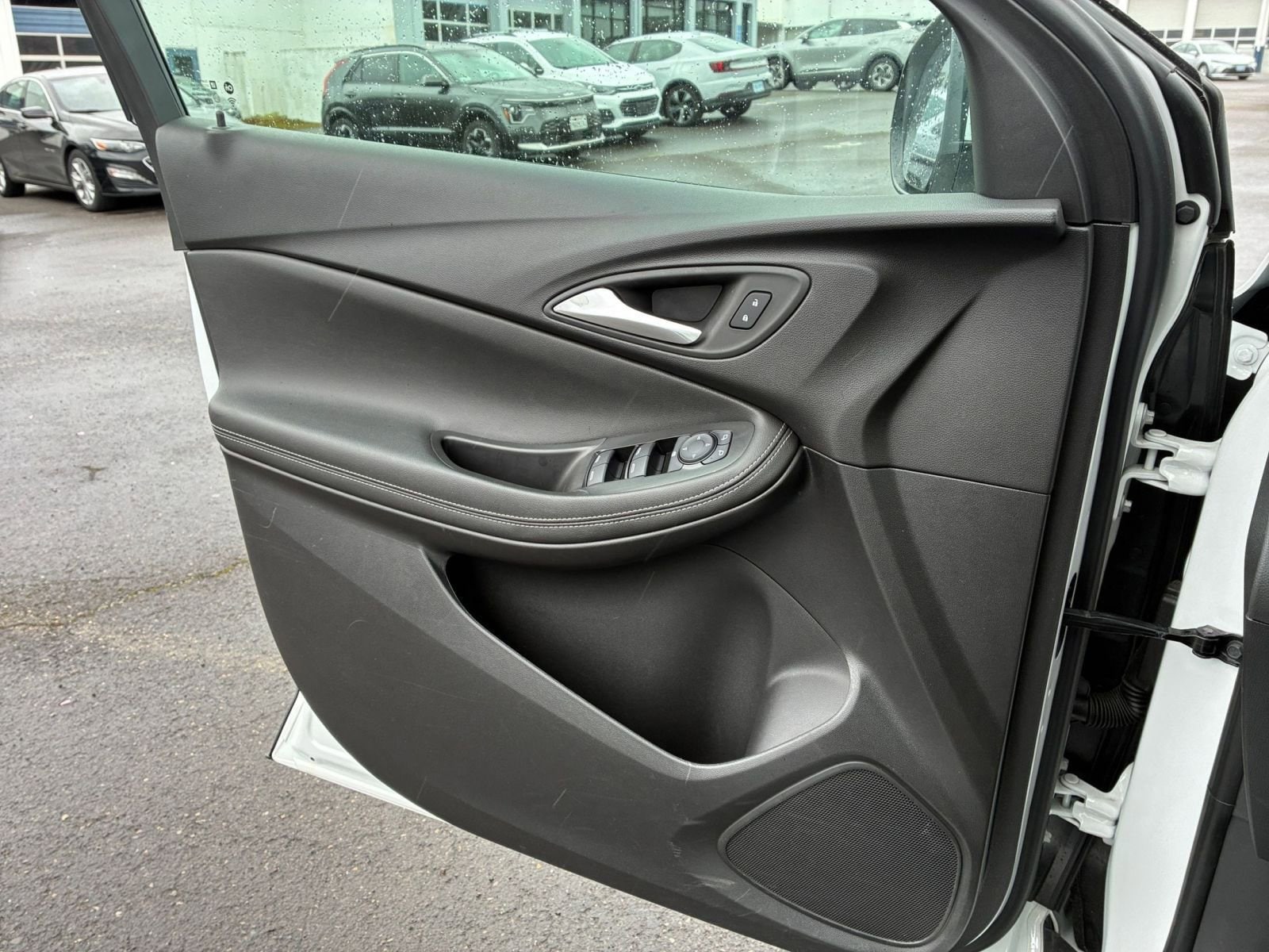 Thumbnail: 2025 Buick Encore GX - 21