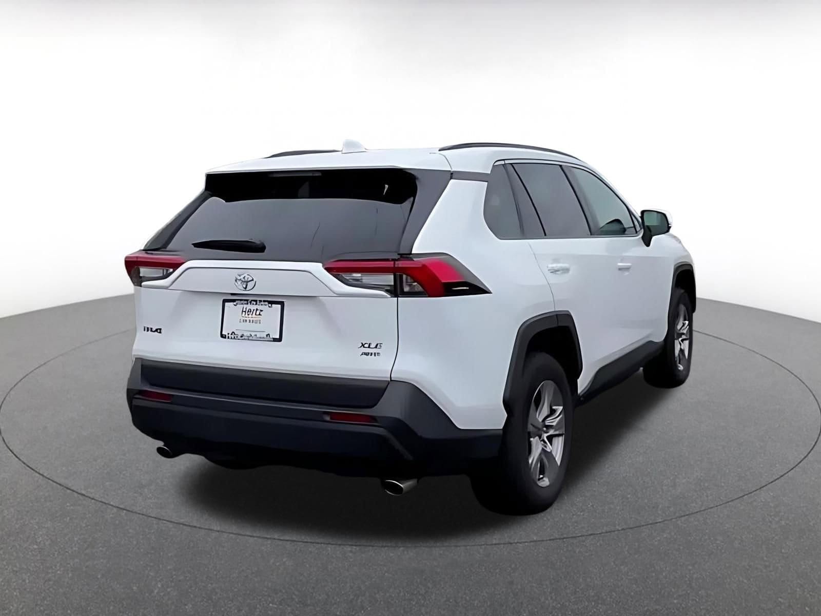 Thumbnail: 2025 Toyota RAV4 - 14