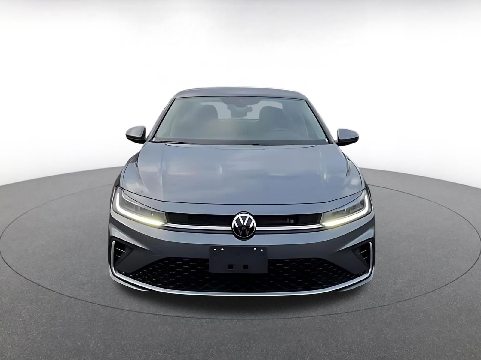 Thumbnail: 2025 Volkswagen Jetta - 4