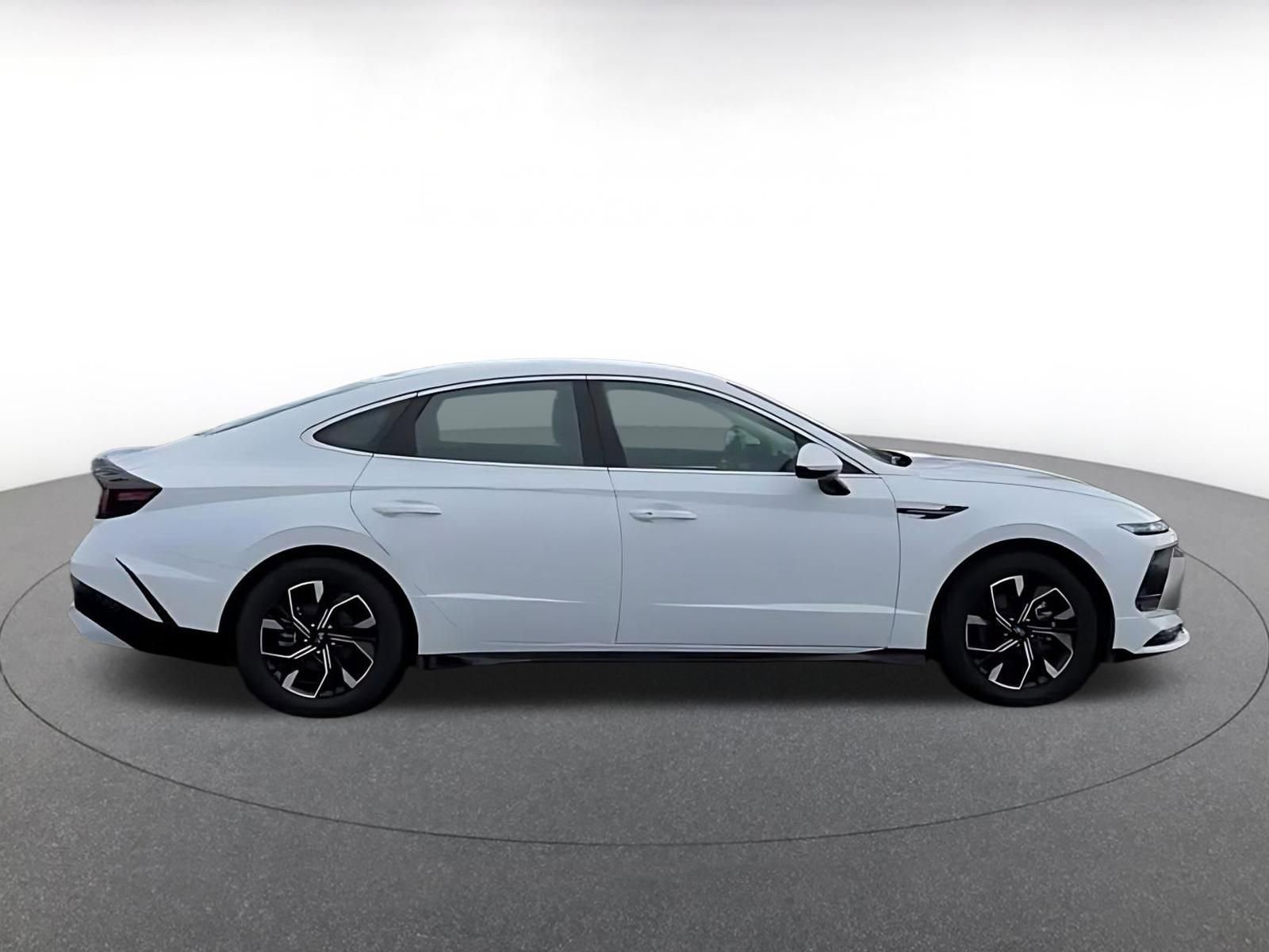 Thumbnail: 2025 Hyundai Sonata - 15