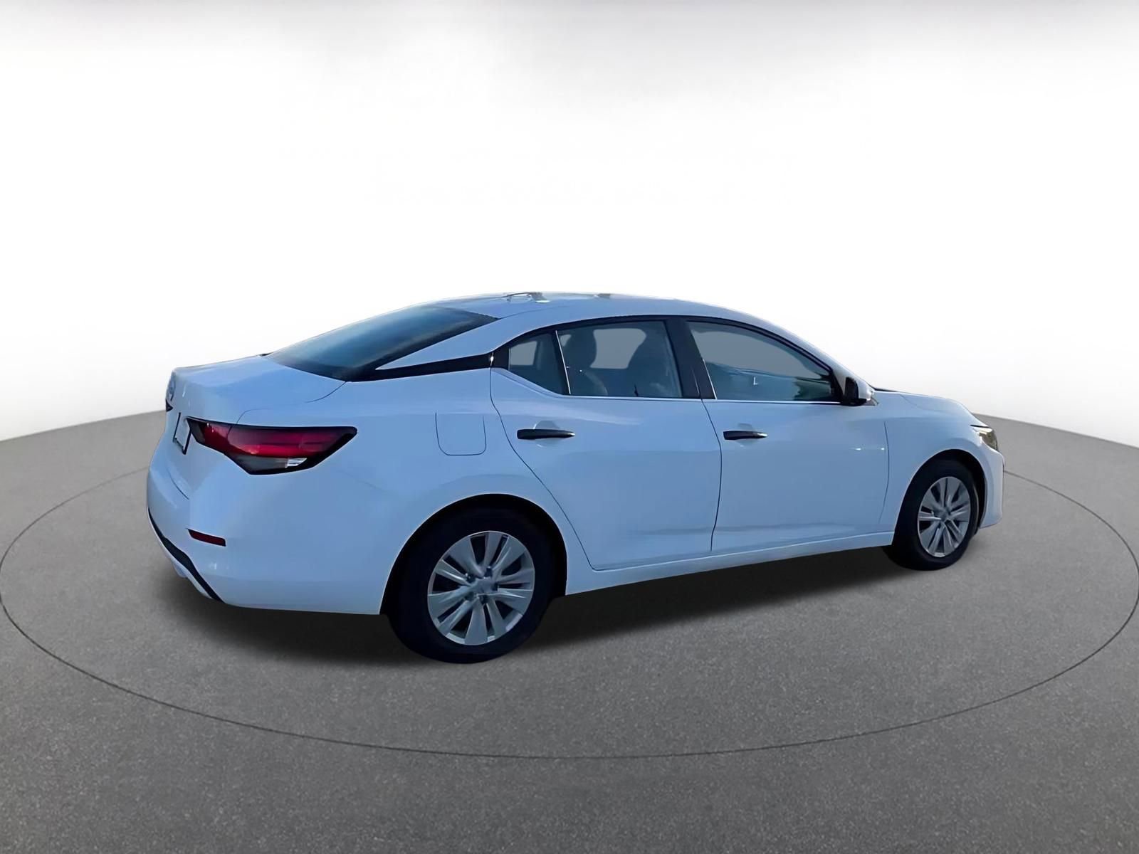 Thumbnail: 2025 Nissan Sentra - 15