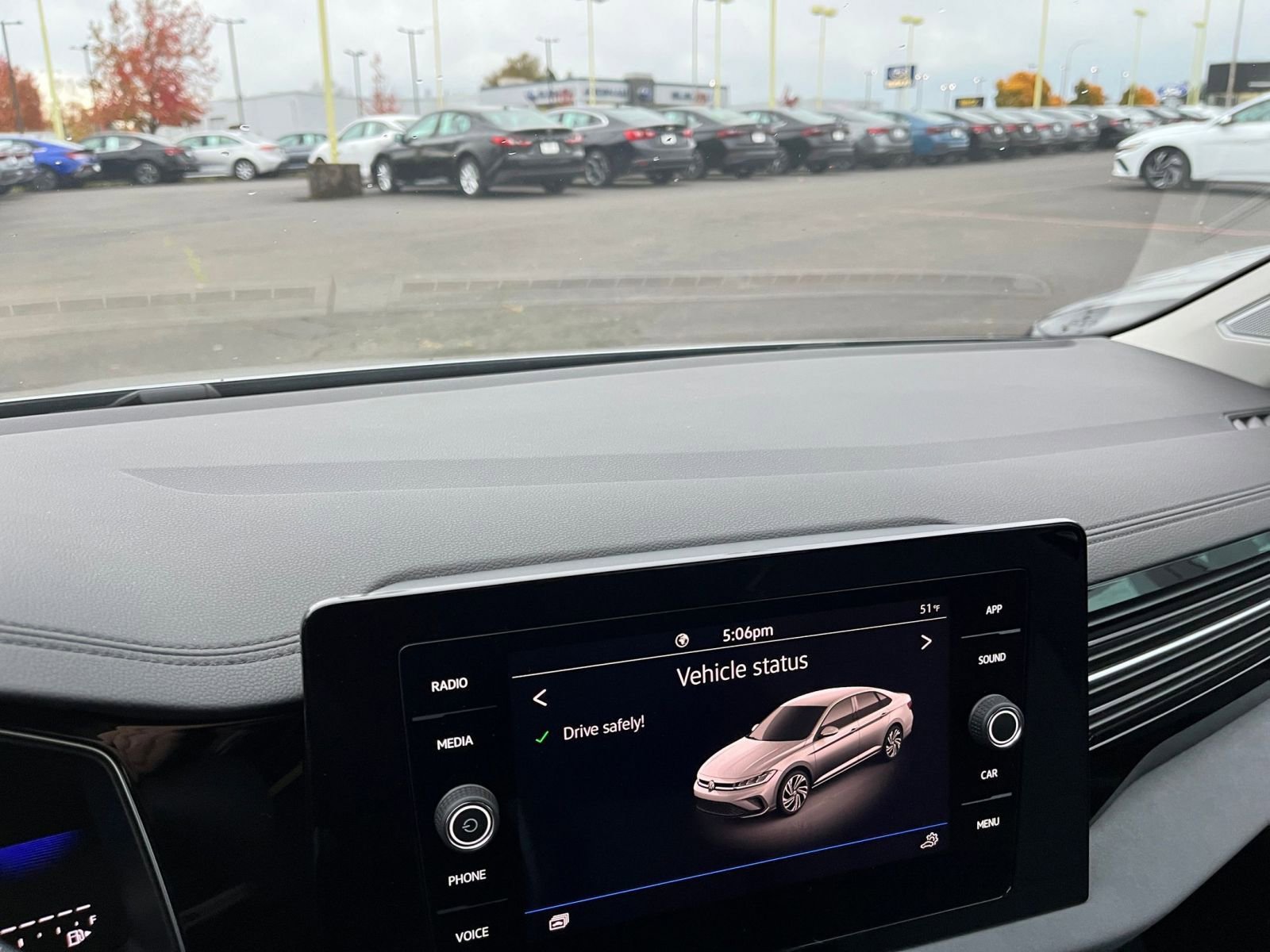 Thumbnail: 2025 Volkswagen Jetta - 18