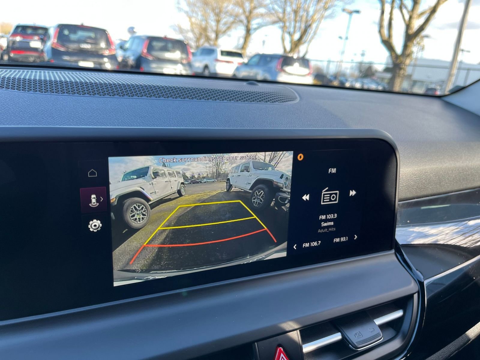 Thumbnail: 2025 Kia Seltos - 24