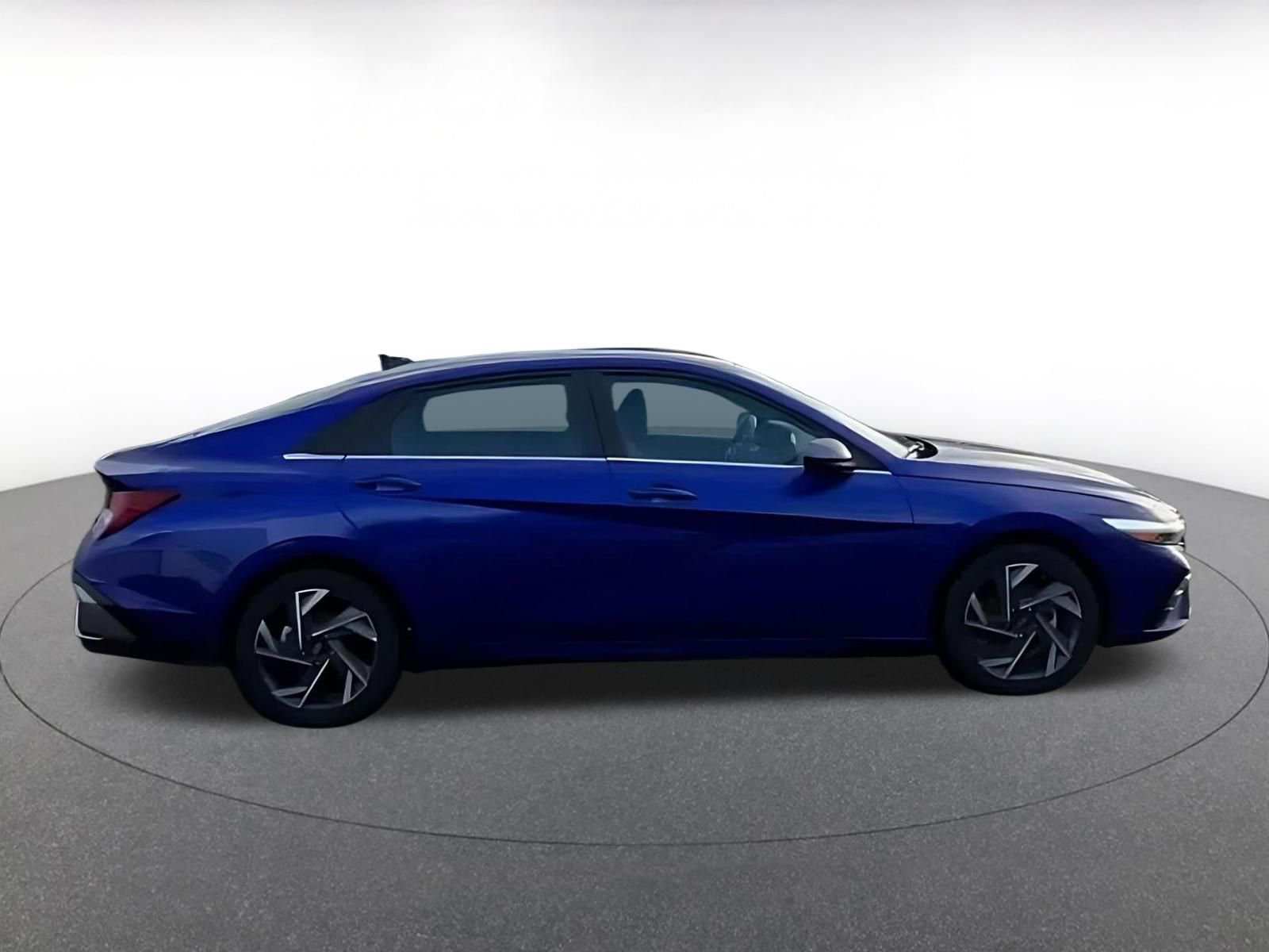 Thumbnail: 2025 Hyundai Elantra - 16