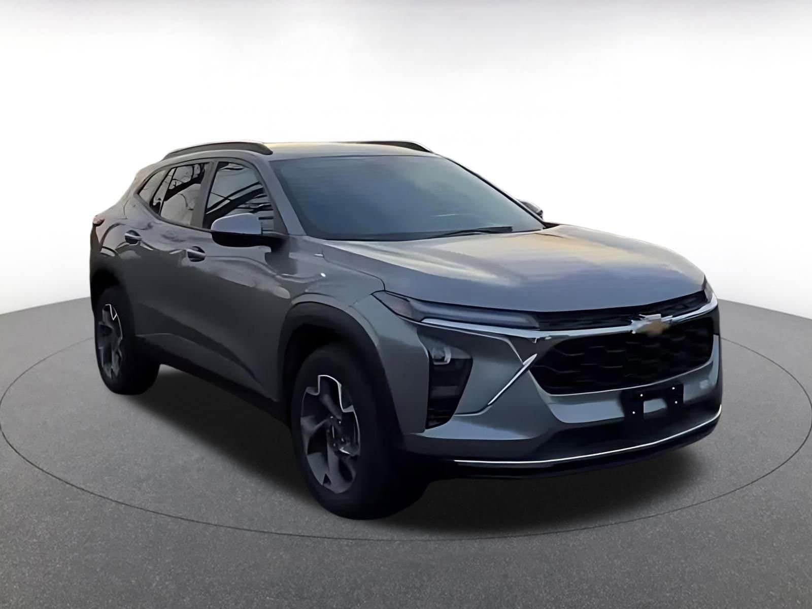 Thumbnail: 2025 Chevrolet Trax - 3
