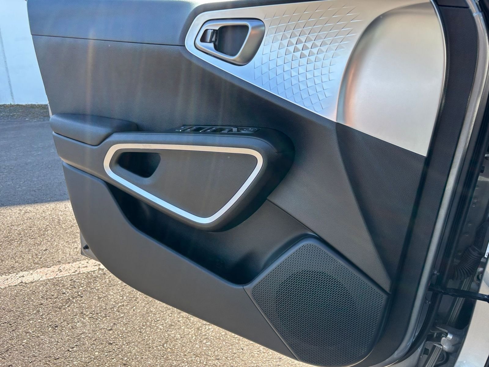 Thumbnail: 2025 Kia Soul - 18