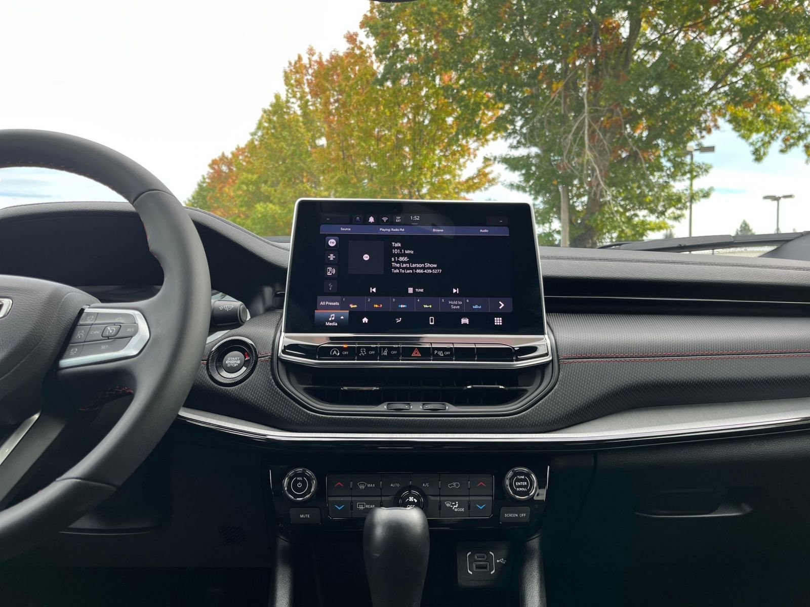 Thumbnail: 2025 Jeep Compass - 22