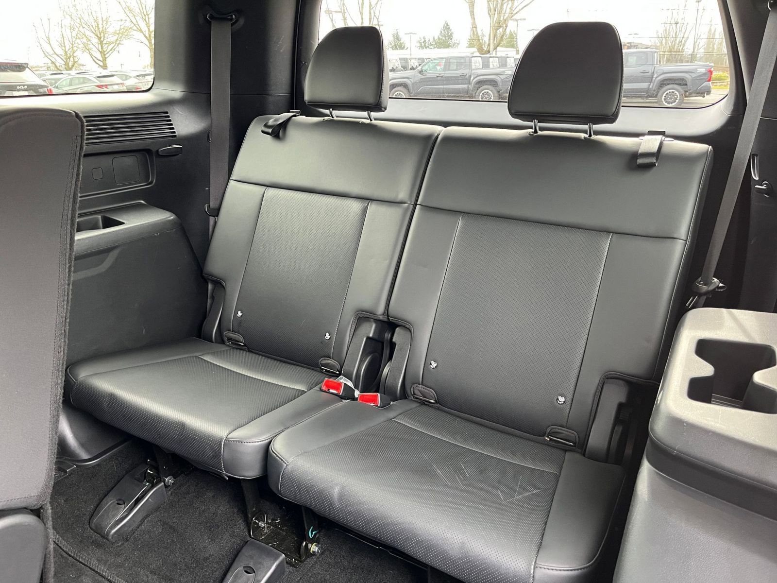 Thumbnail: 2025 Hyundai Santa Fe - 32