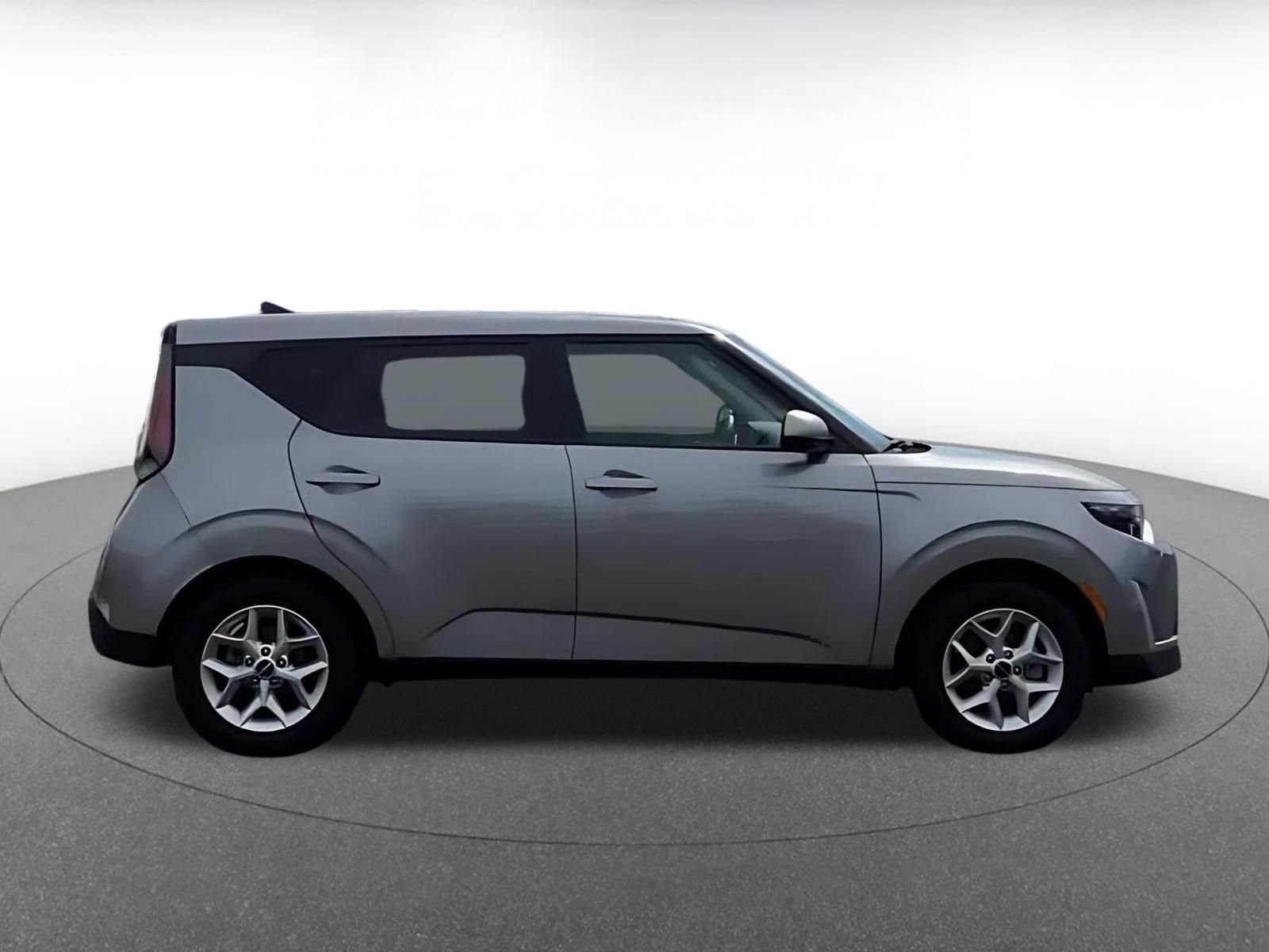 Thumbnail: 2025 Kia Soul - 16