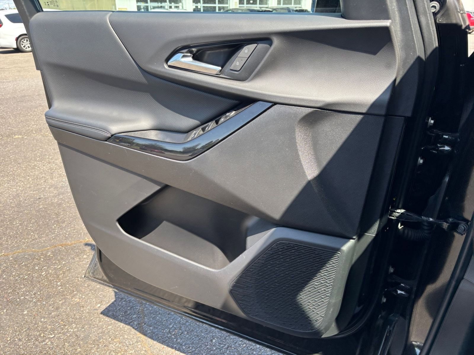 Thumbnail: 2025 Chevrolet Equinox - 18