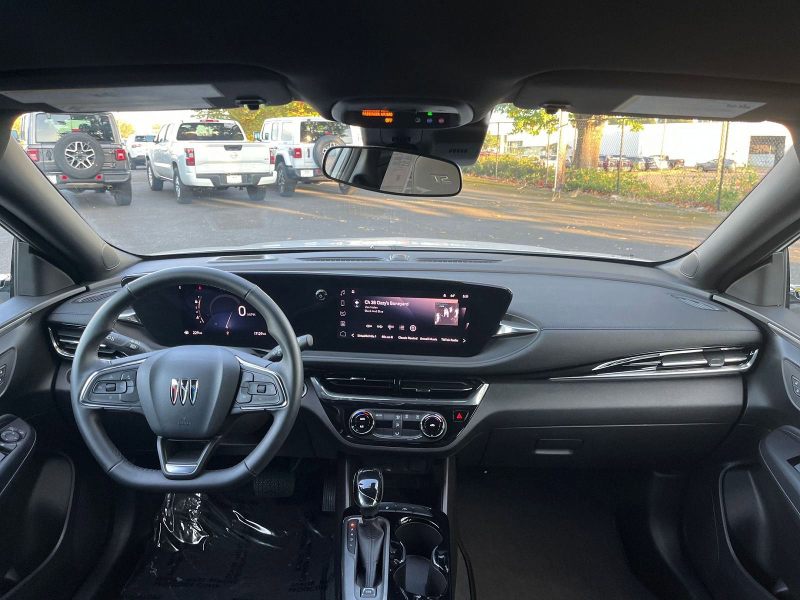 Thumbnail: 2025 Buick Envista - 31