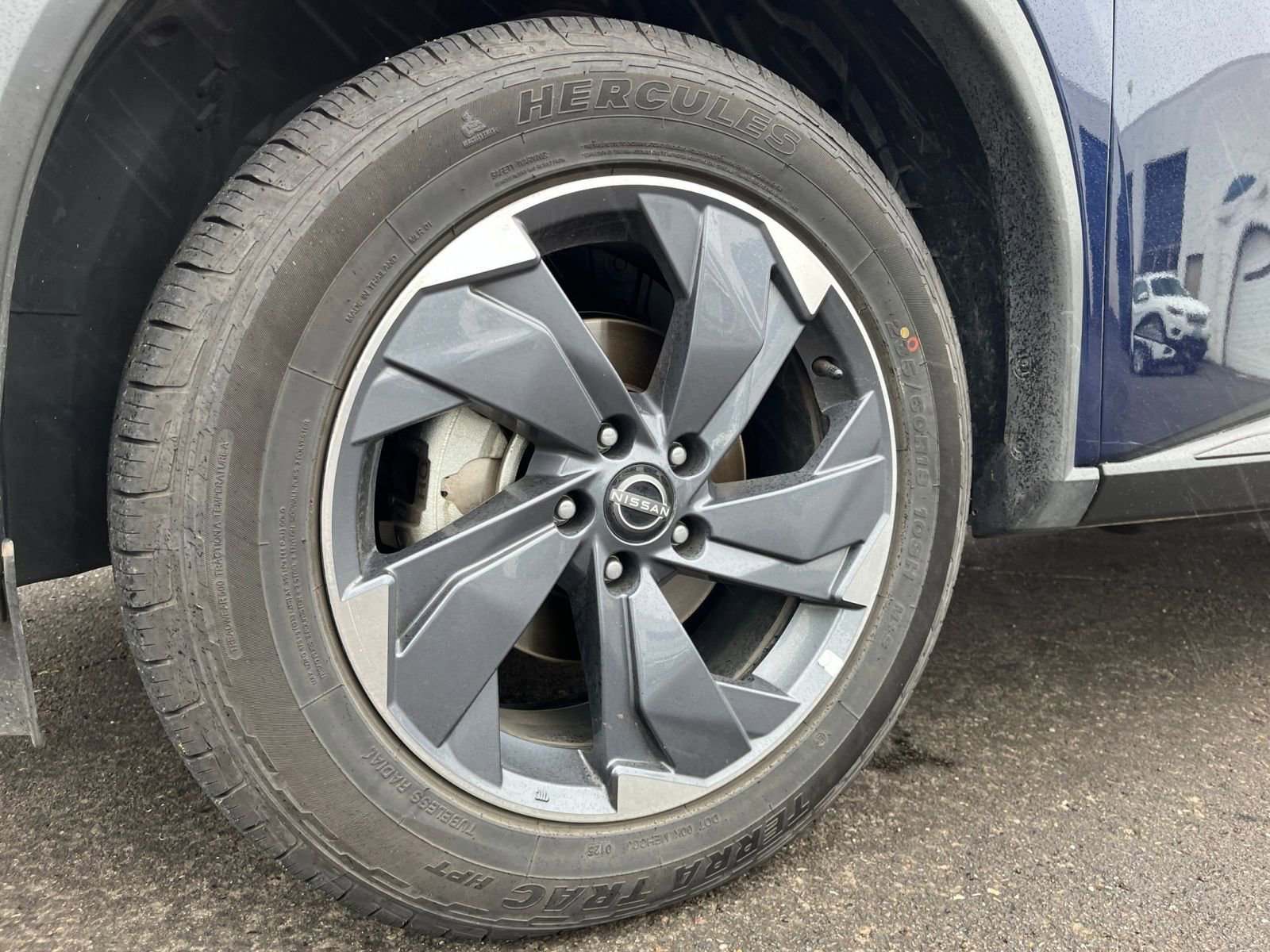 Thumbnail: 2025 Nissan Rogue - 32