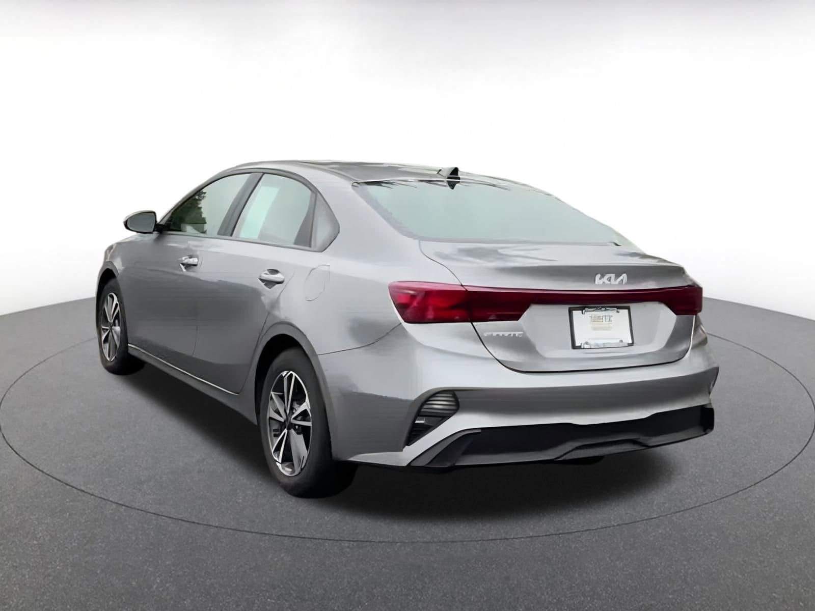 Thumbnail: 2024 Kia Forte - 12