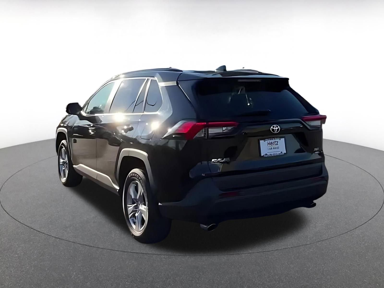 Thumbnail: 2025 Toyota RAV4 - 15