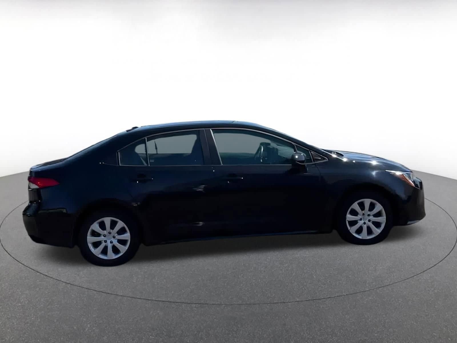 Thumbnail: 2024 Toyota Corolla - 16
