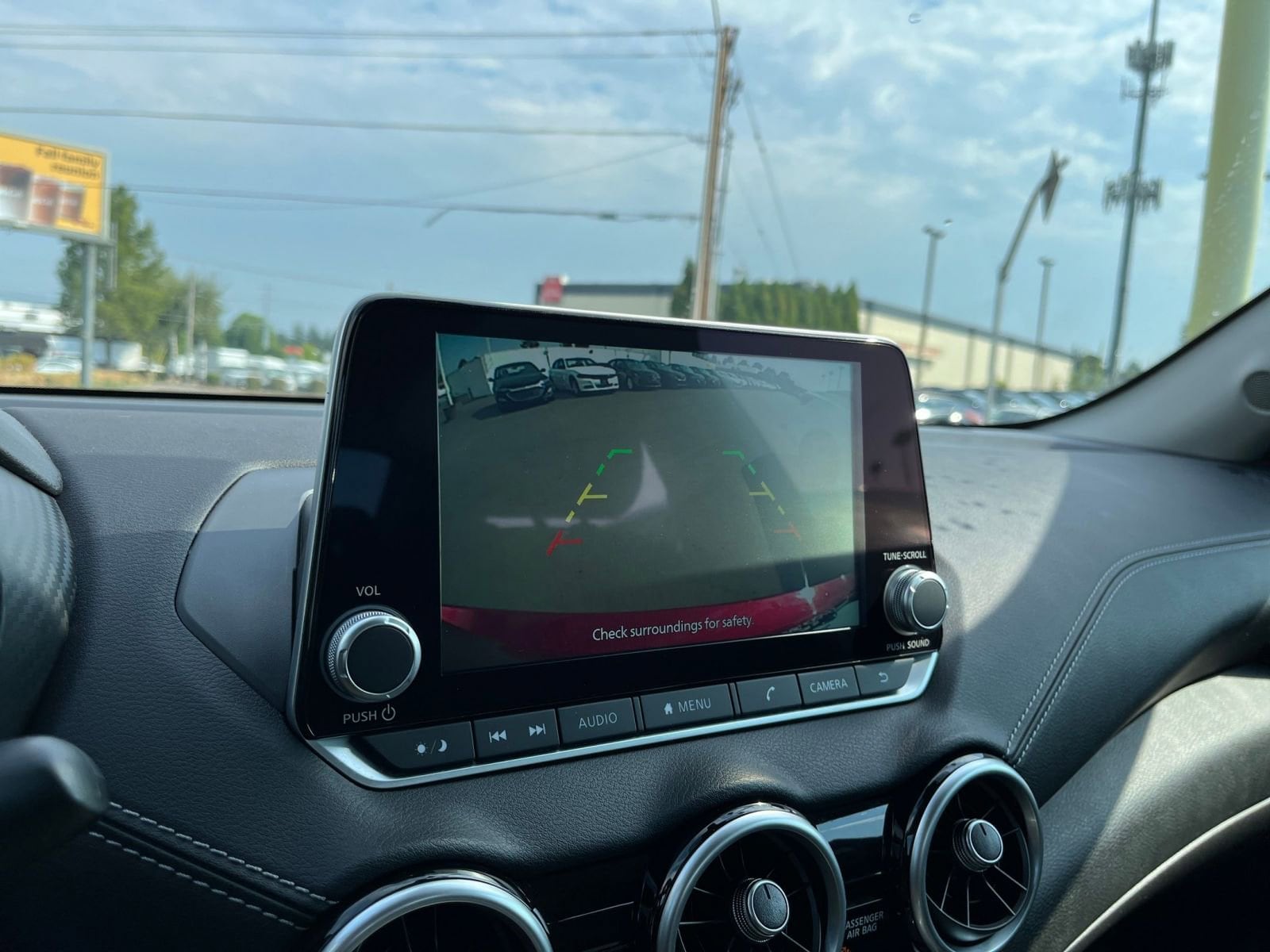 Thumbnail: 2024 Nissan Sentra - 17