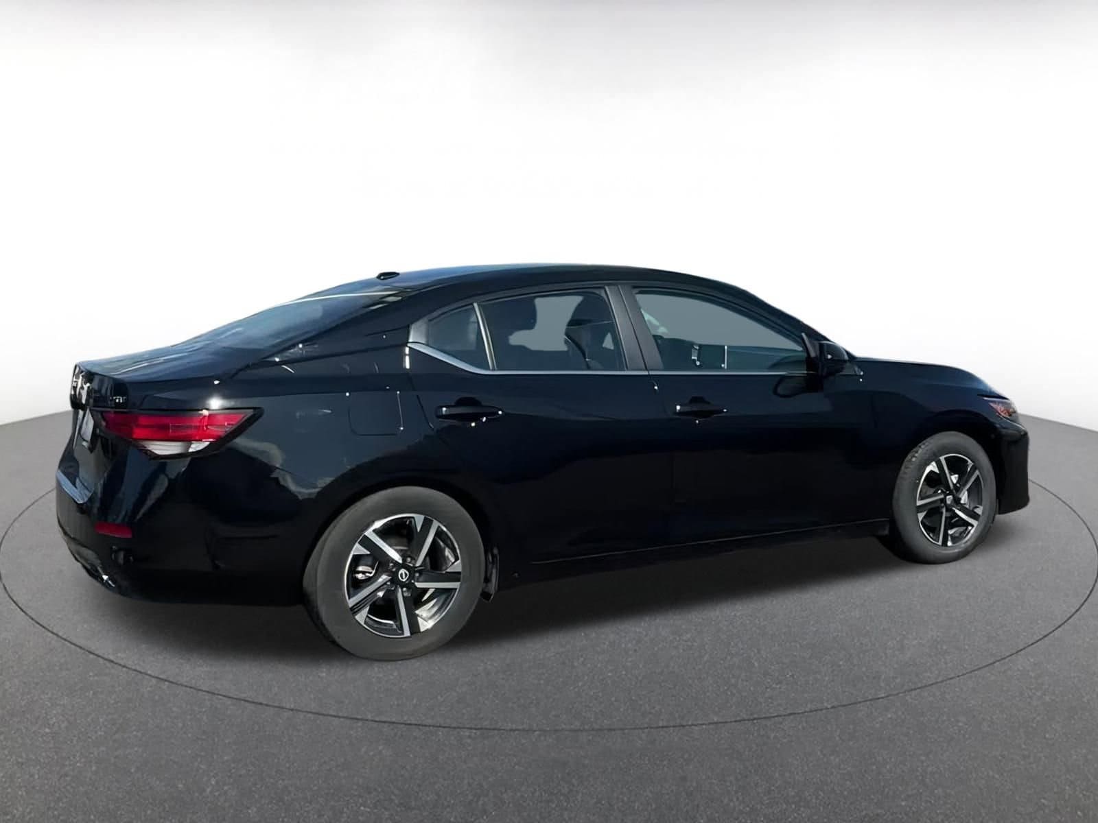 Thumbnail: 2024 Nissan Sentra - 9