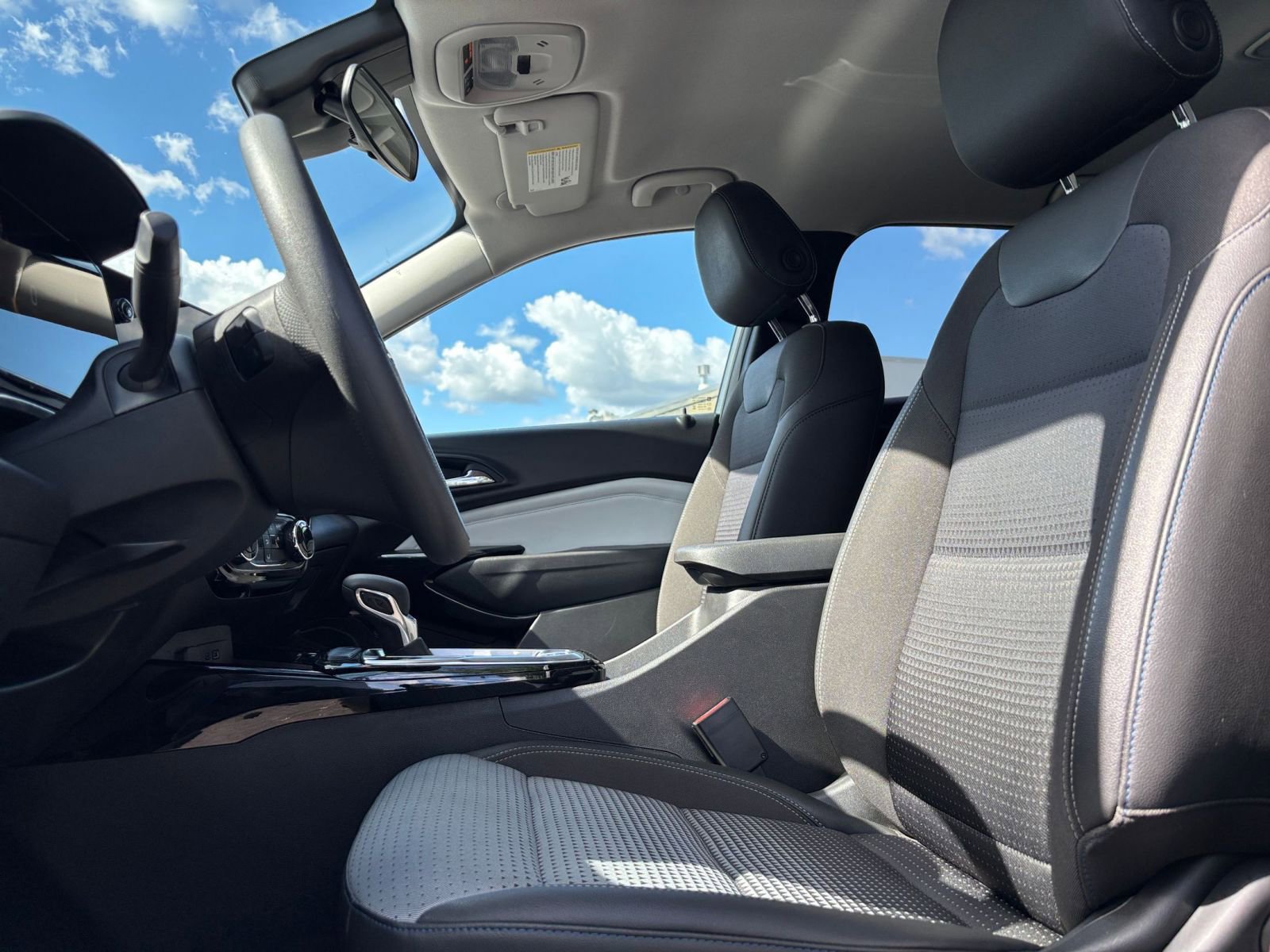 Thumbnail: 2025 Chevrolet Trax - 25