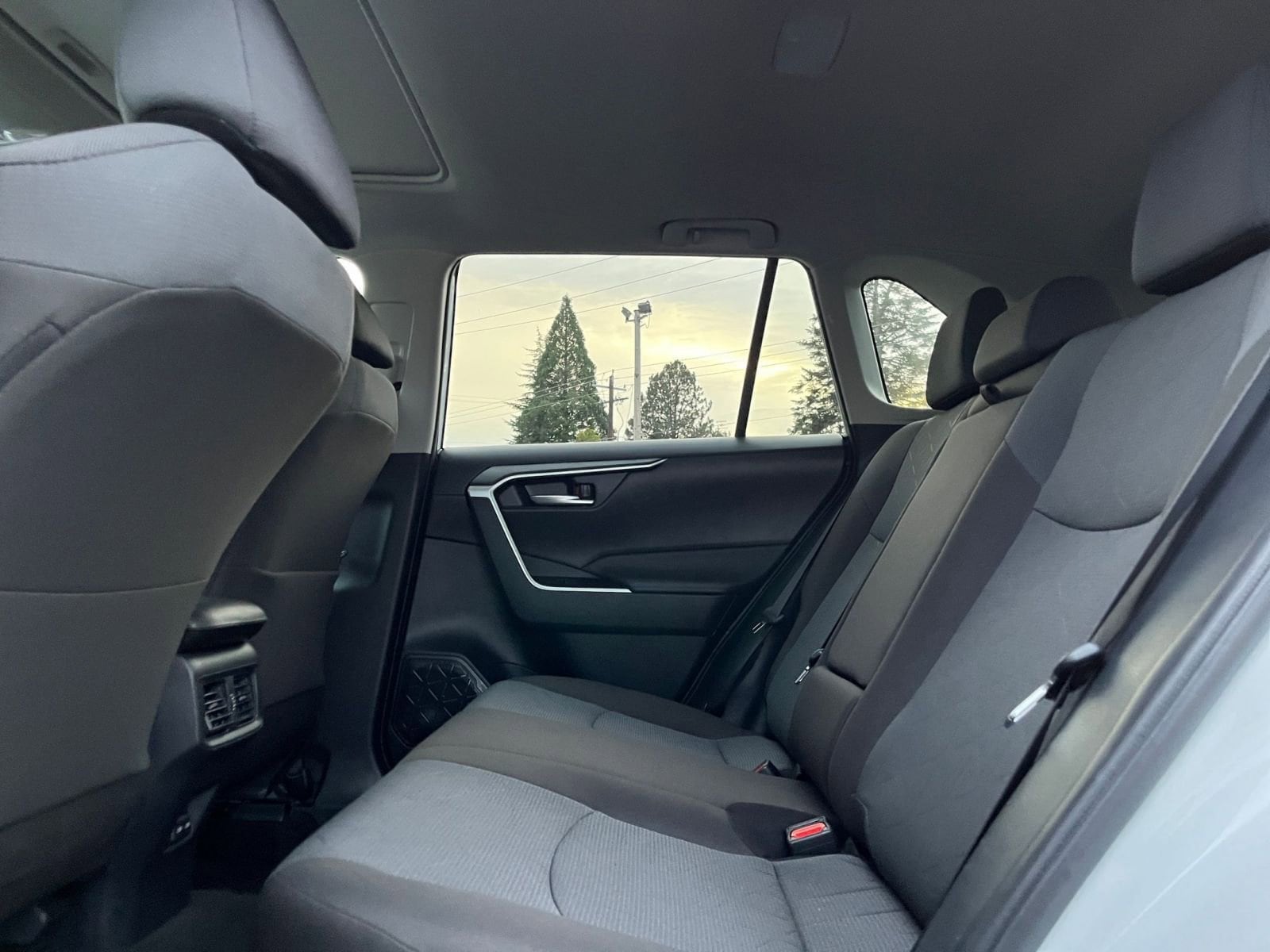 Thumbnail: 2025 Toyota RAV4 - 30