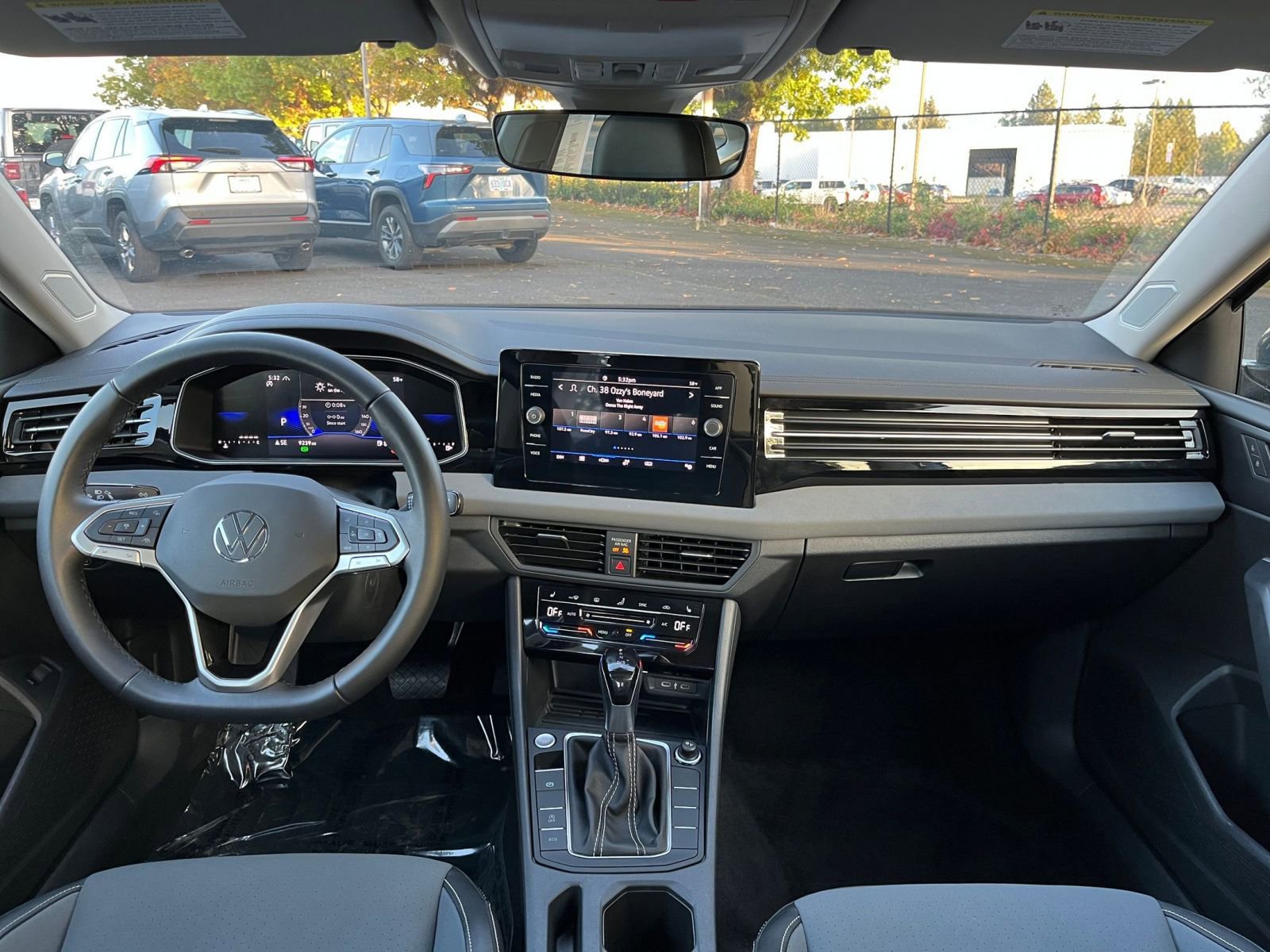 Thumbnail: 2025 Volkswagen Jetta - 33