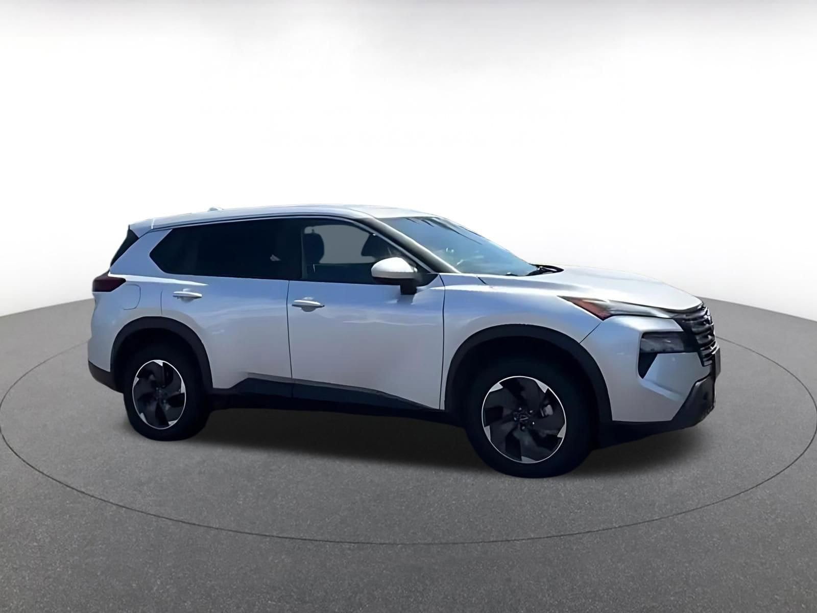 Thumbnail: 2025 Nissan Rogue - 2