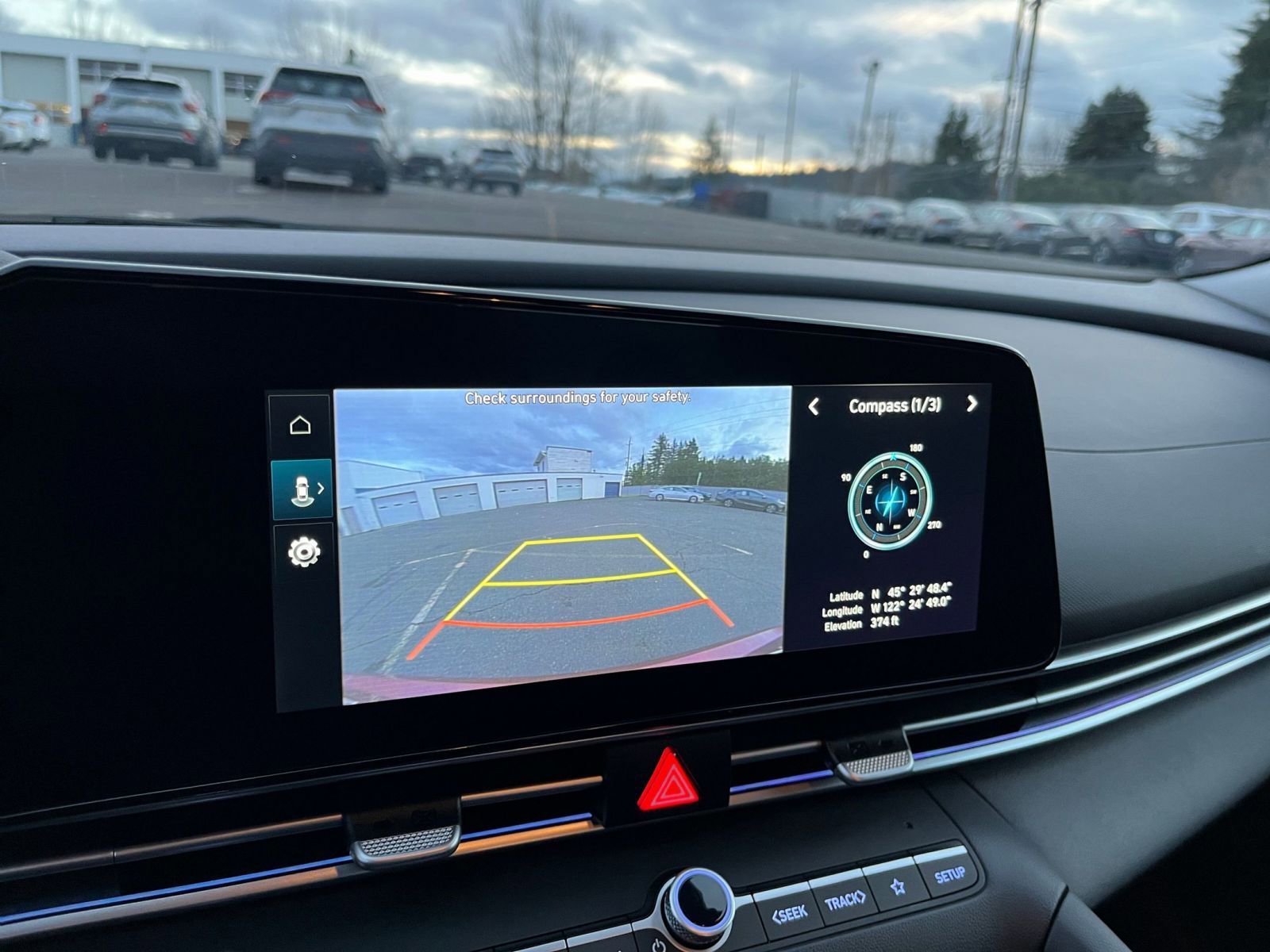 Thumbnail: 2025 Hyundai Elantra - 17