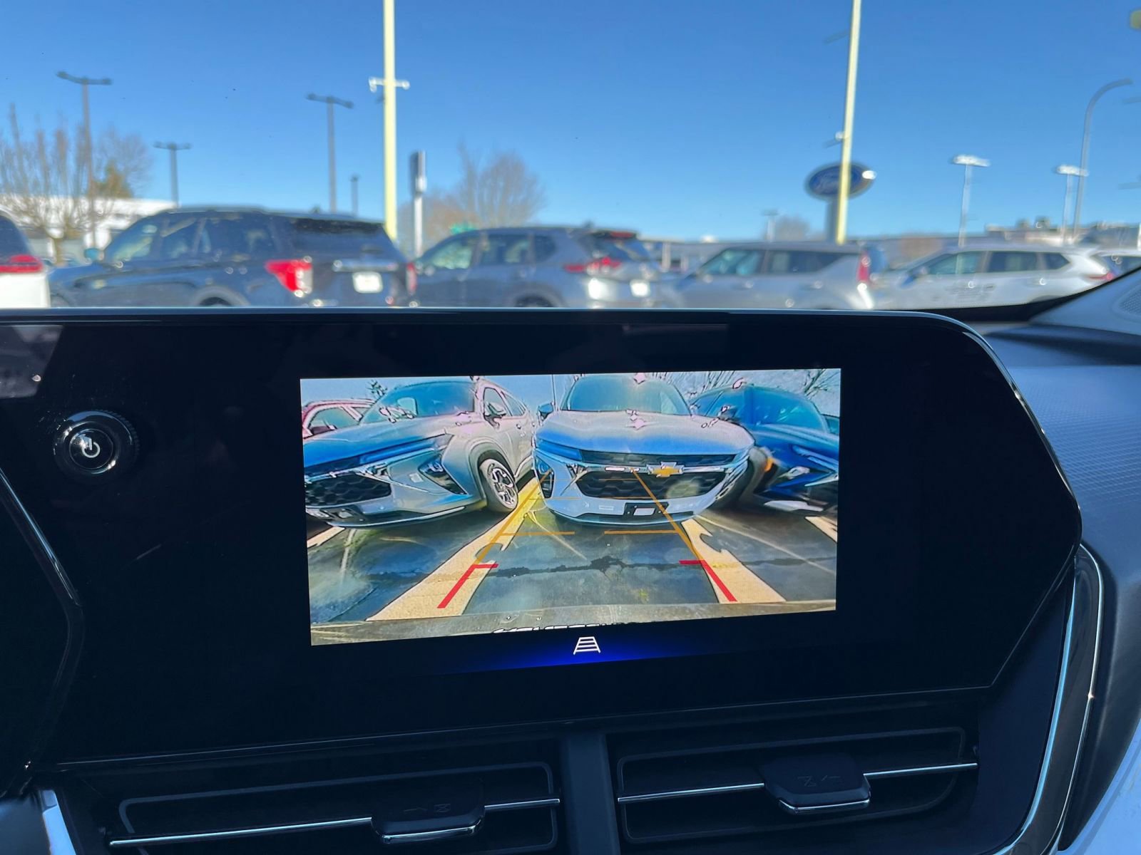 Thumbnail: 2025 Chevrolet Trax - 22