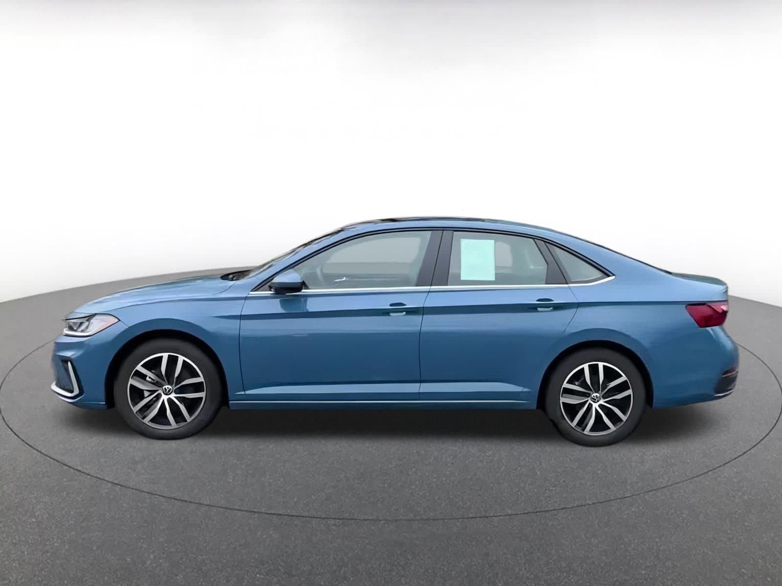 Thumbnail: 2025 Volkswagen Jetta - 11