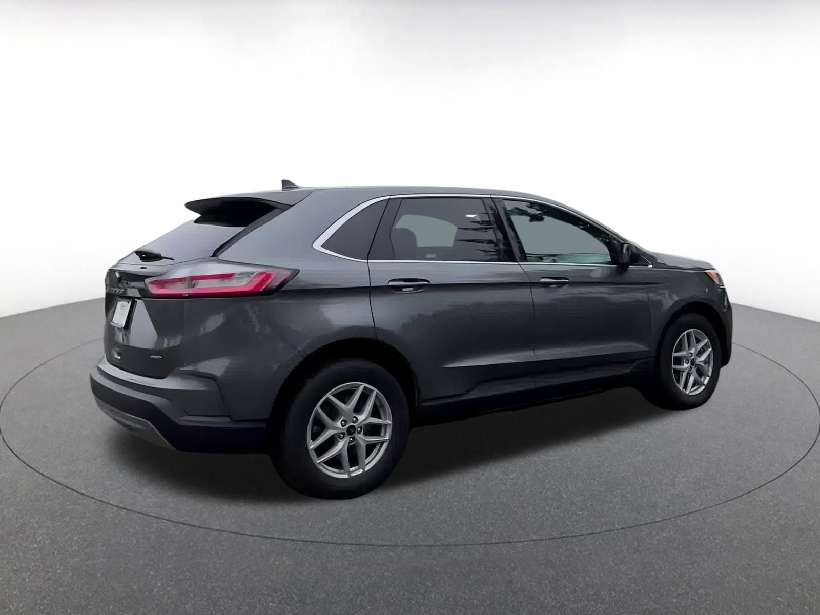 Thumbnail: 2024 Ford Edge - 15