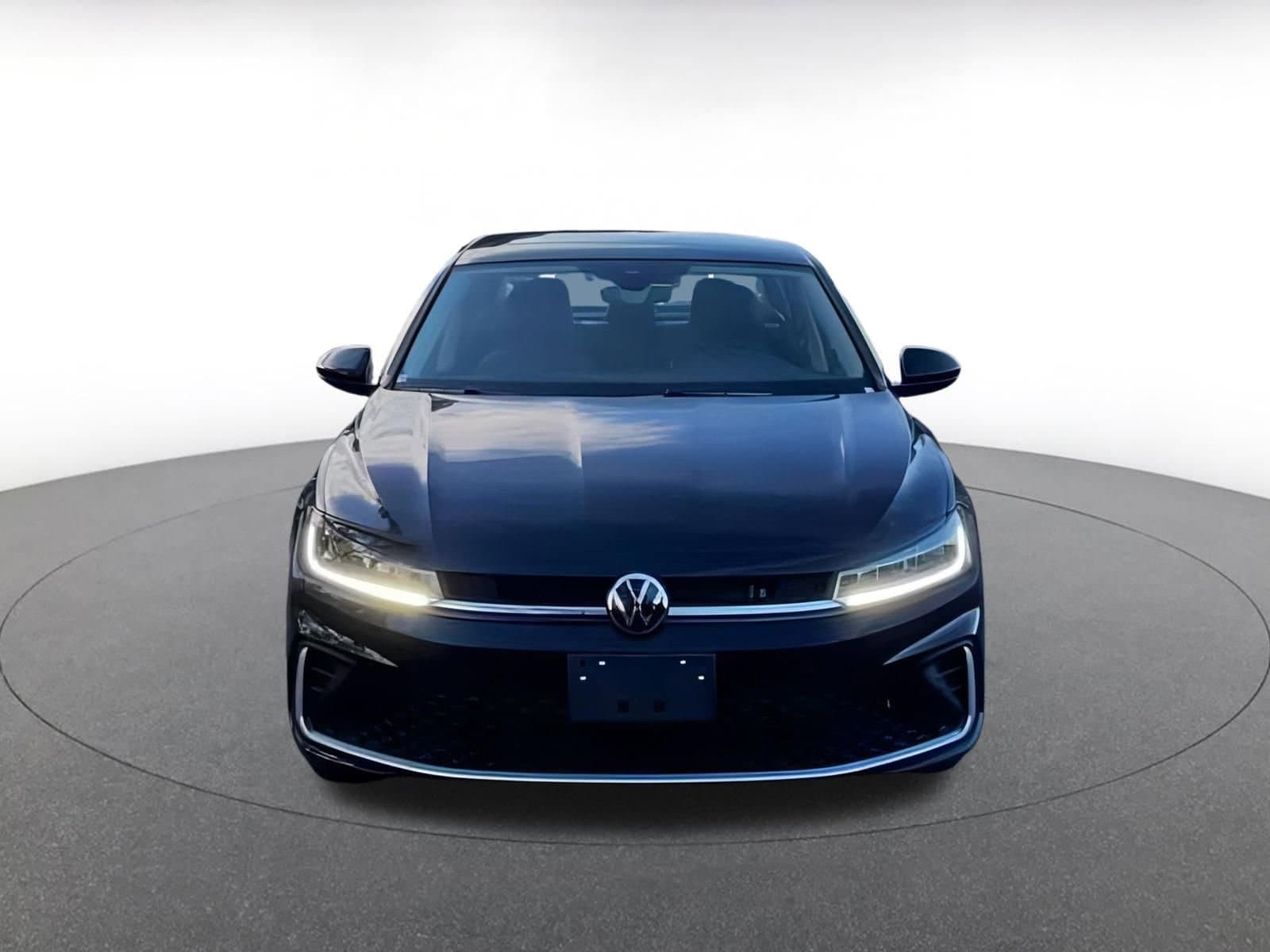Thumbnail: 2025 Volkswagen Jetta - 2