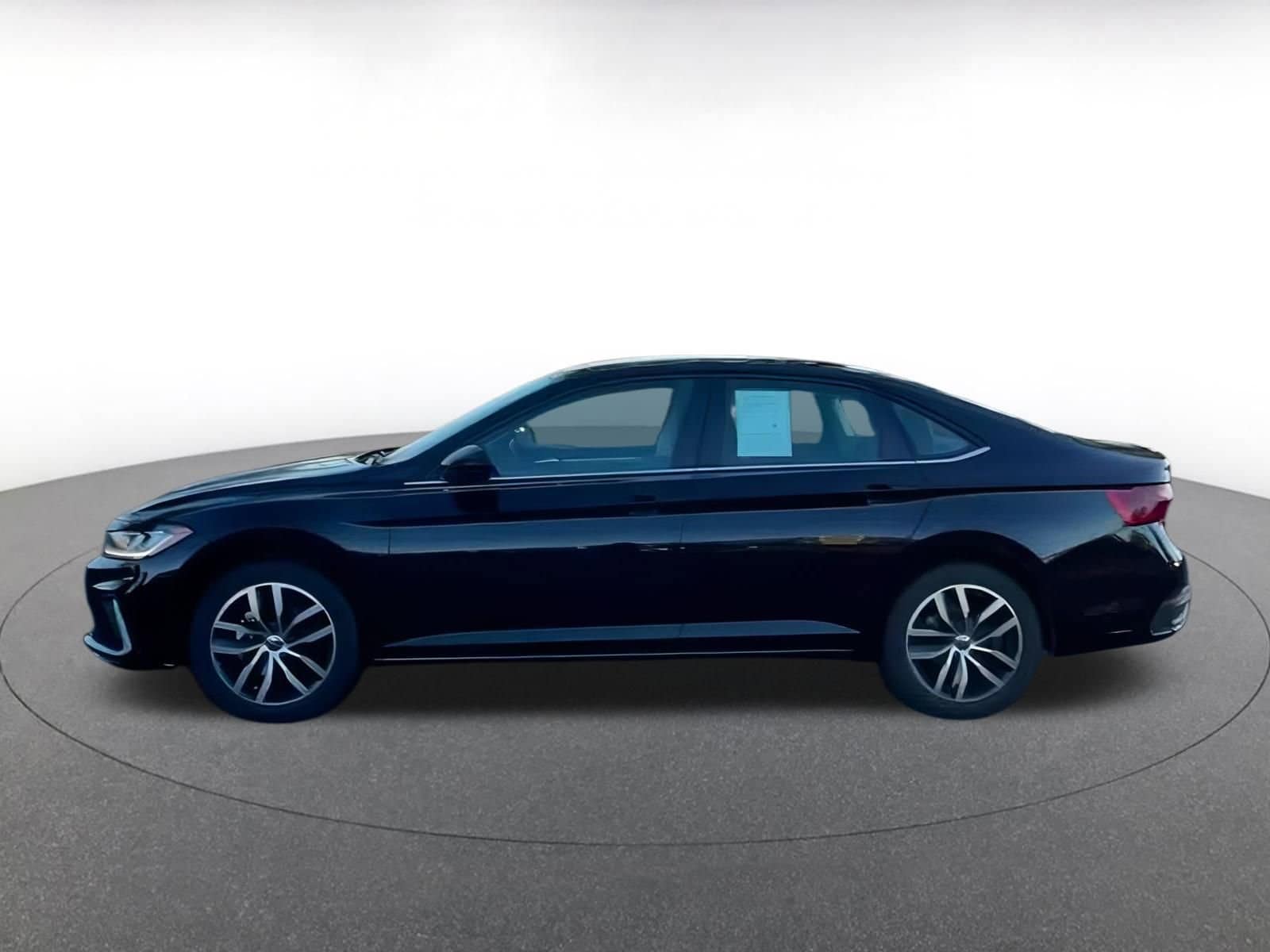 Thumbnail: 2025 Volkswagen Jetta - 10