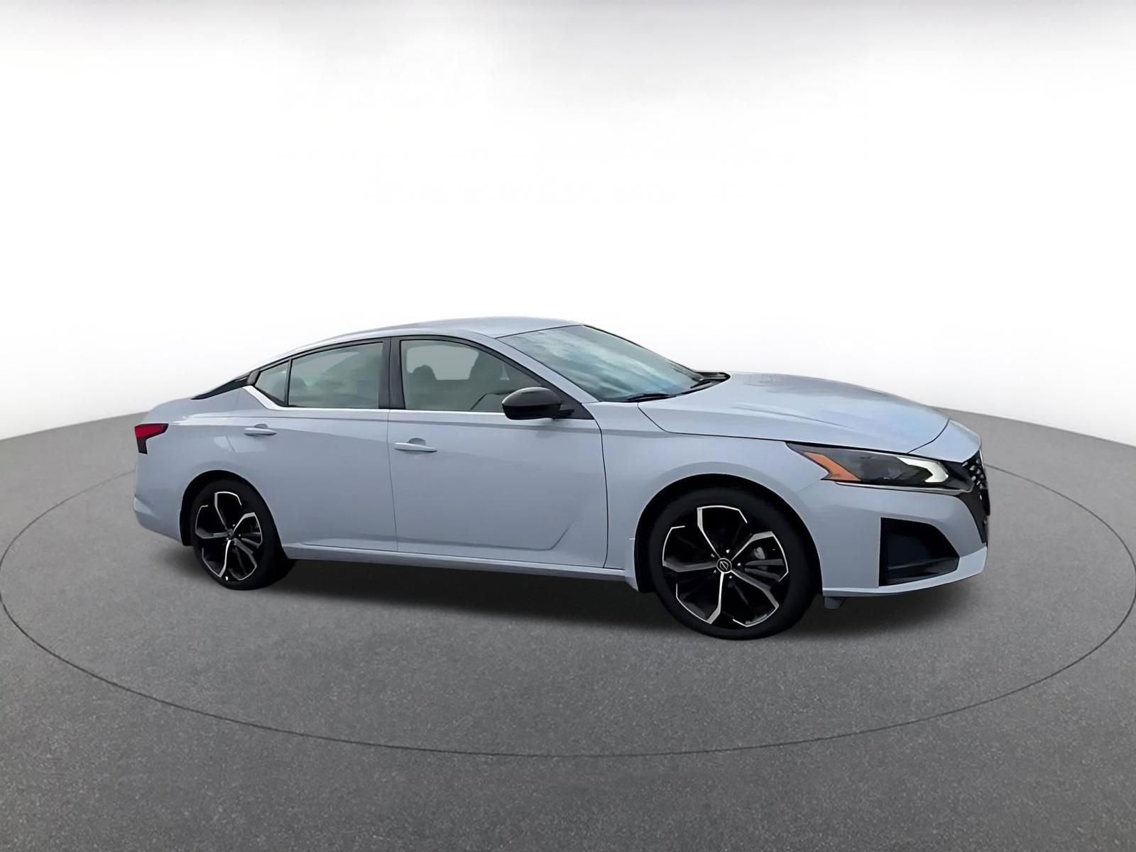 Thumbnail: 2025 Nissan Altima - 2