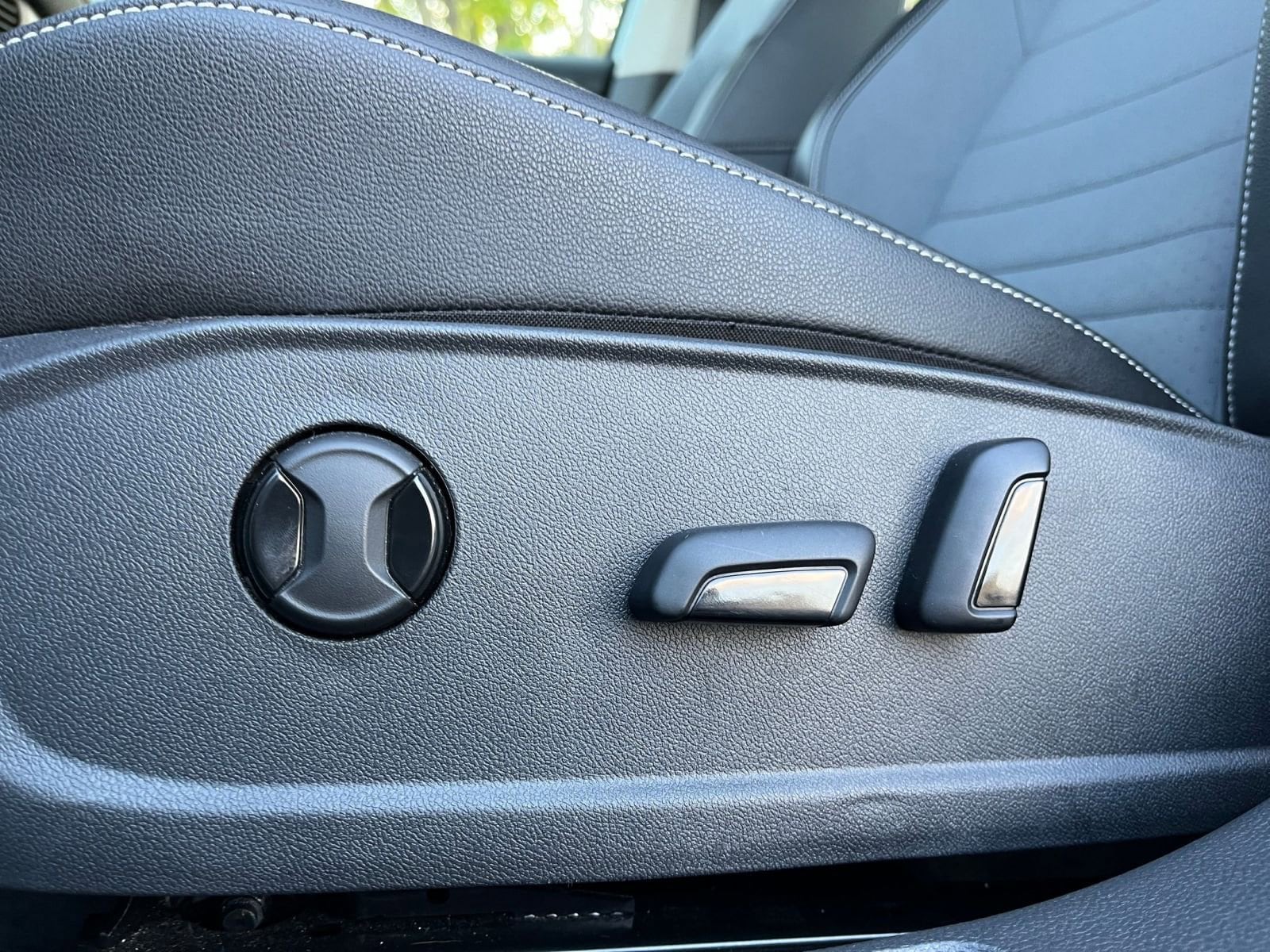 Thumbnail: 2025 Volkswagen Jetta - 24