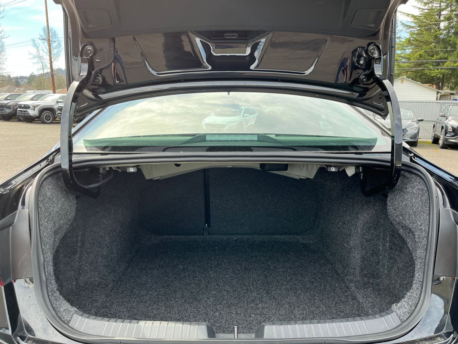 Thumbnail: 2025 Volkswagen Jetta - 32