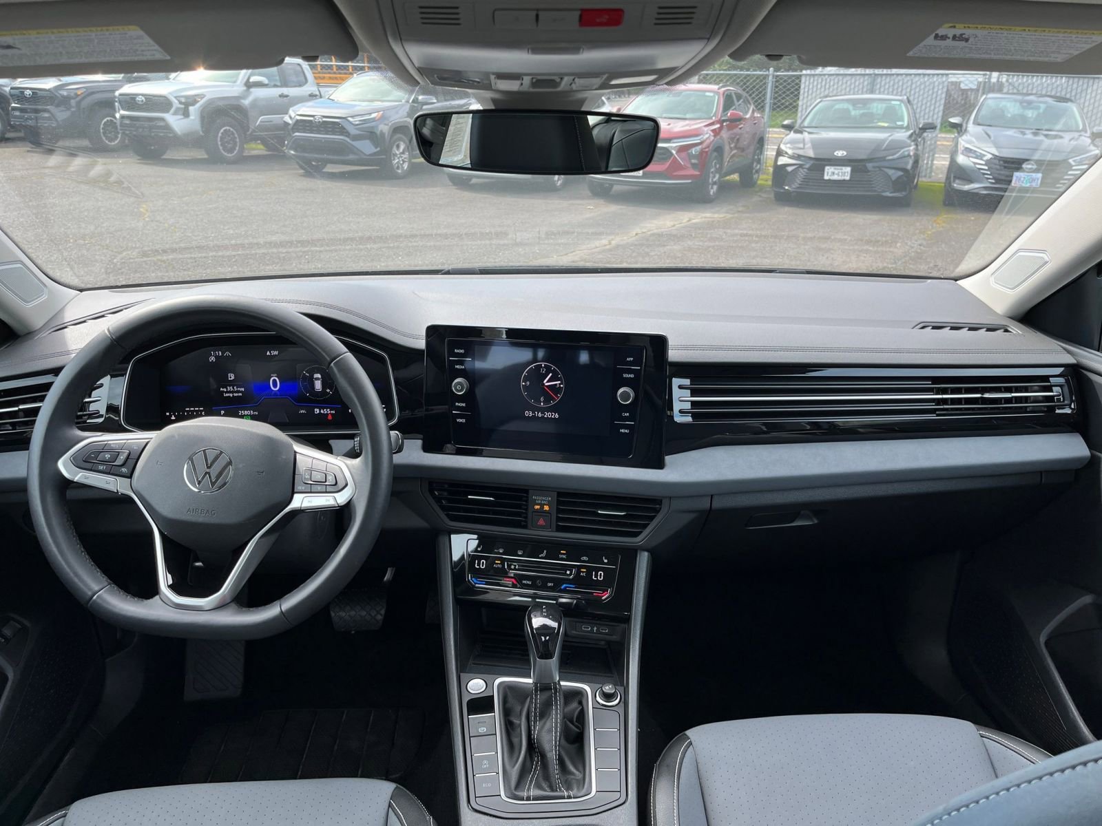 Thumbnail: 2025 Volkswagen Jetta - 34