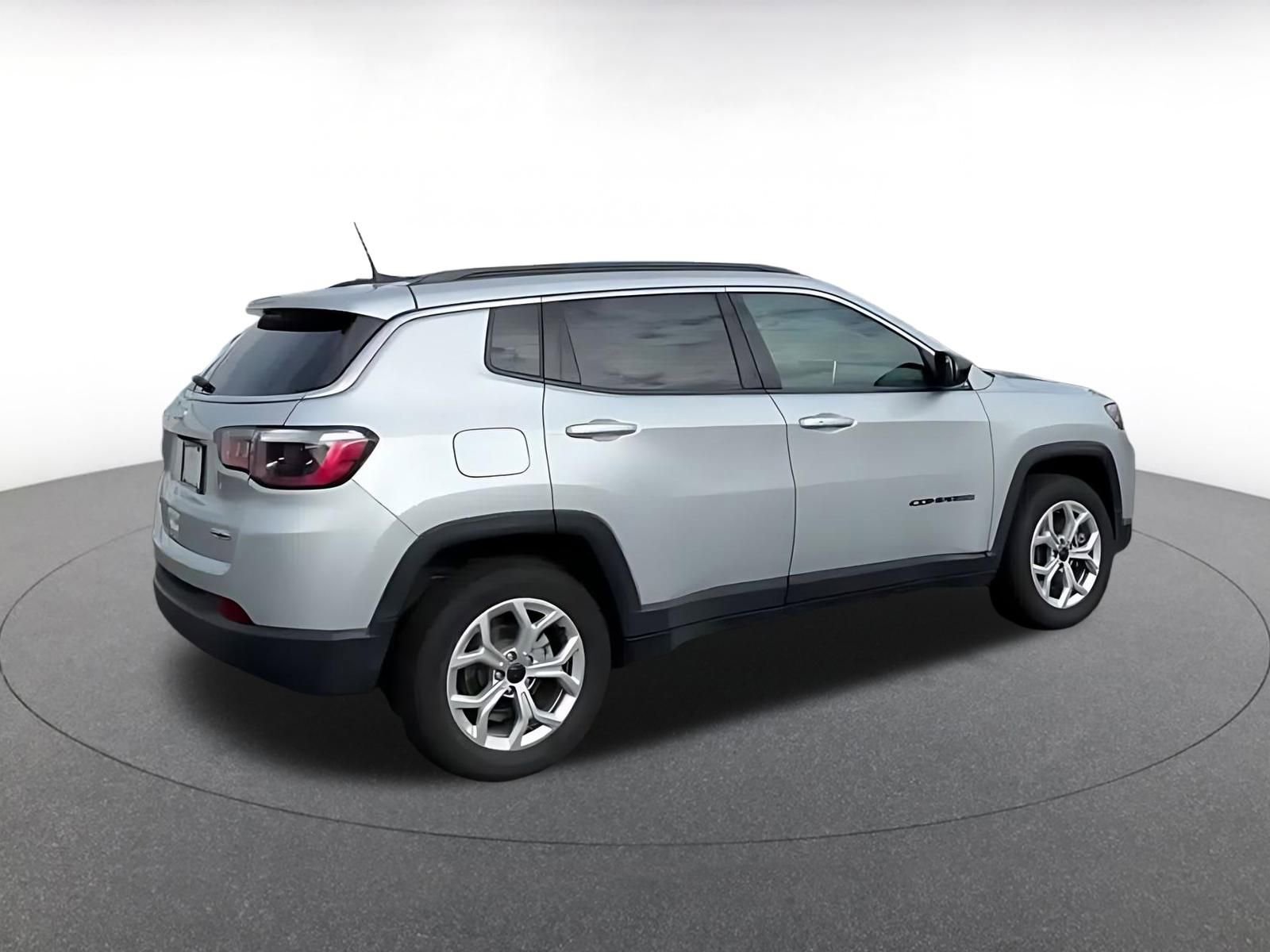 Thumbnail: 2025 Jeep Compass - 14