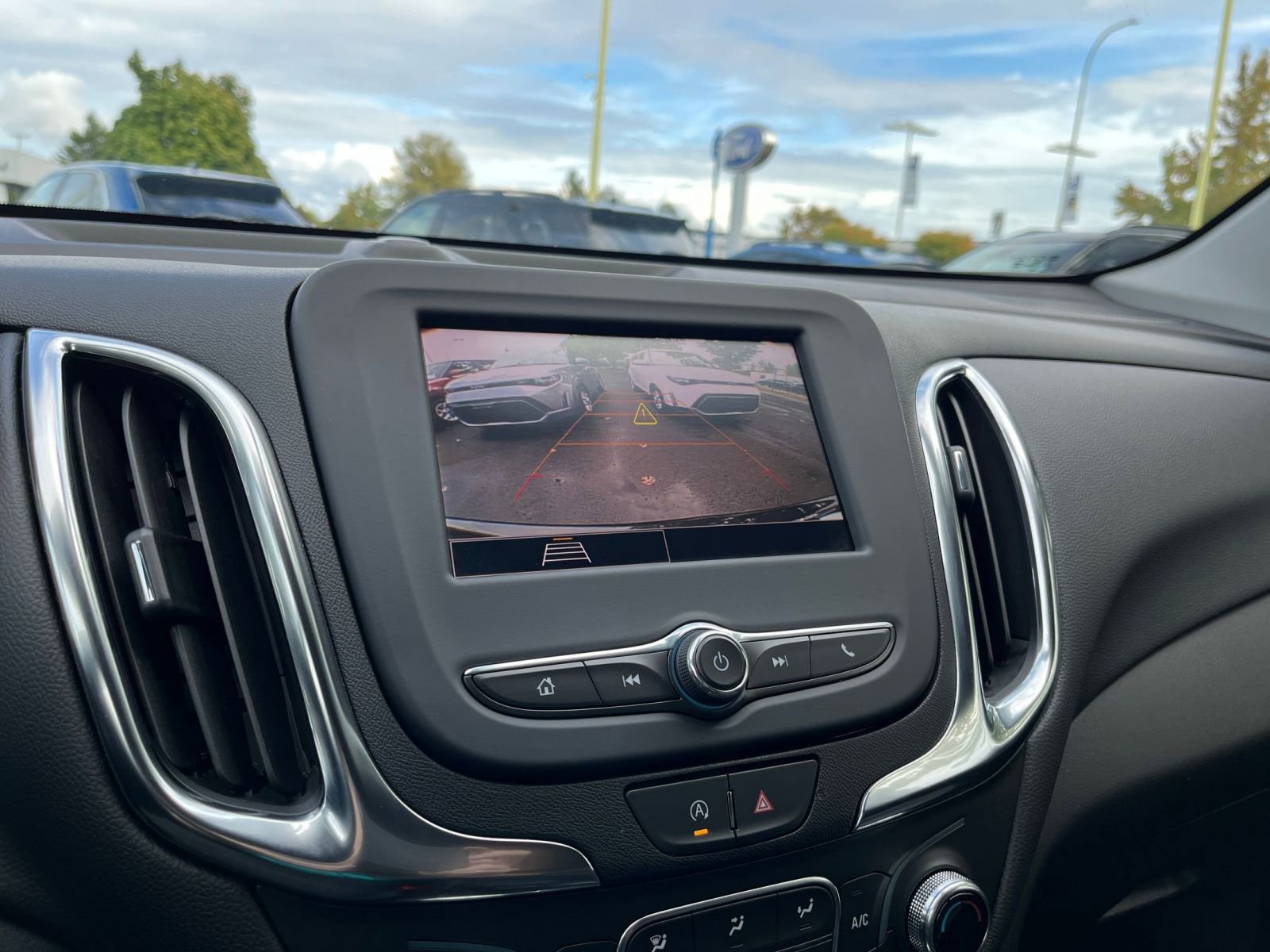 Thumbnail: 2024 Chevrolet Equinox - 17