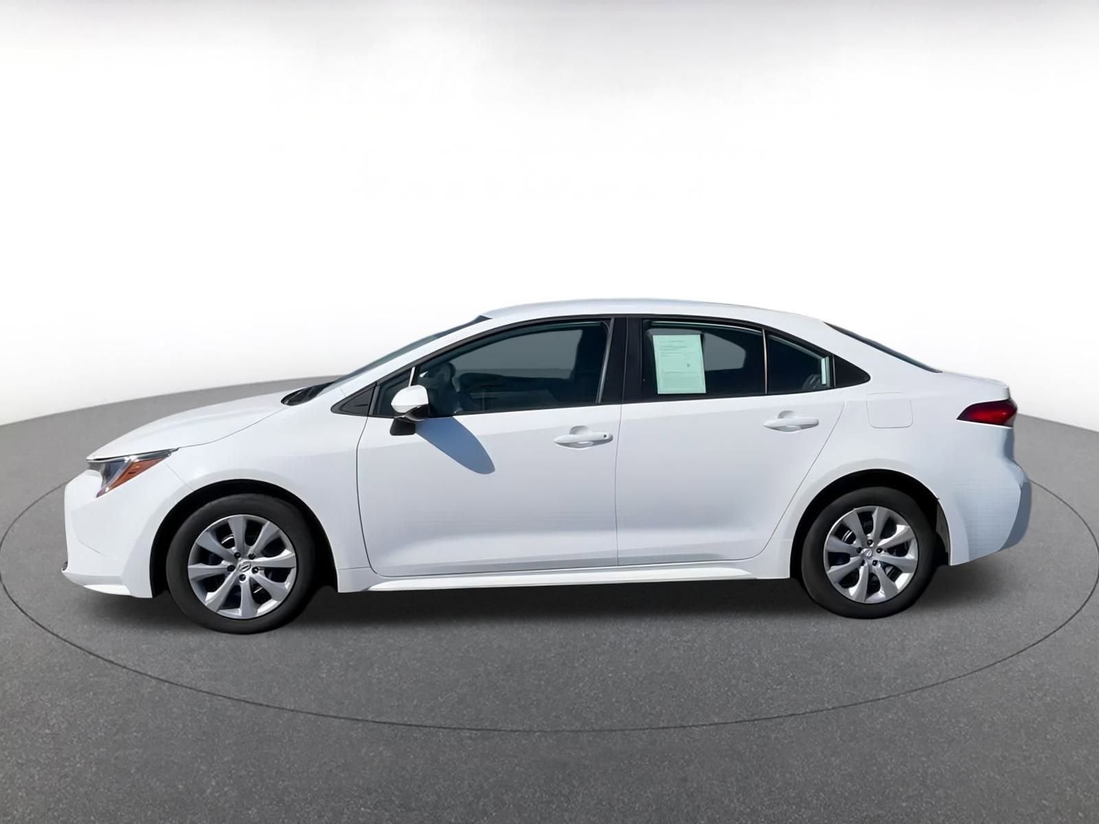 Thumbnail: 2024 Toyota Corolla - 10