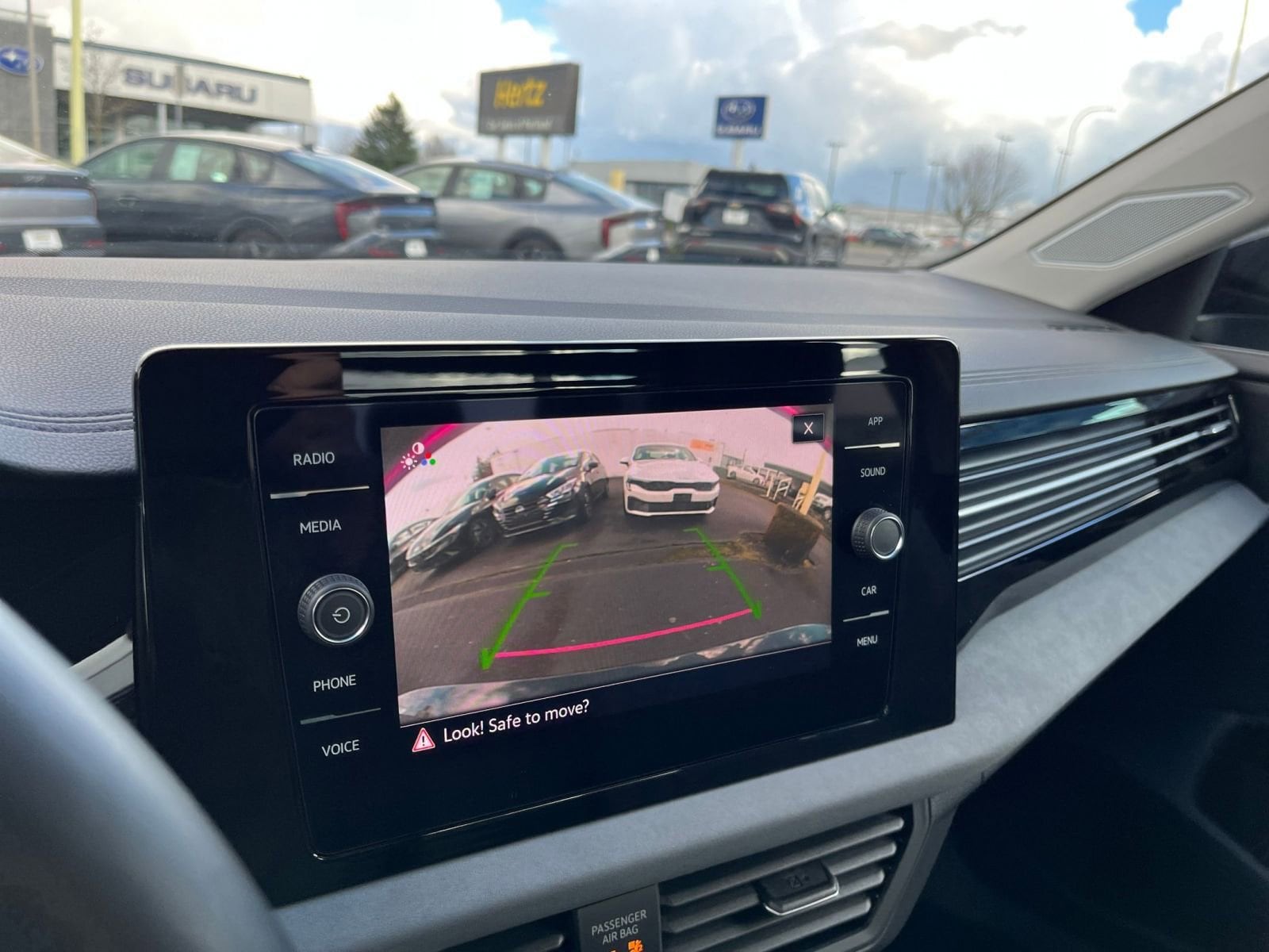 Thumbnail: 2025 Volkswagen Jetta - 23