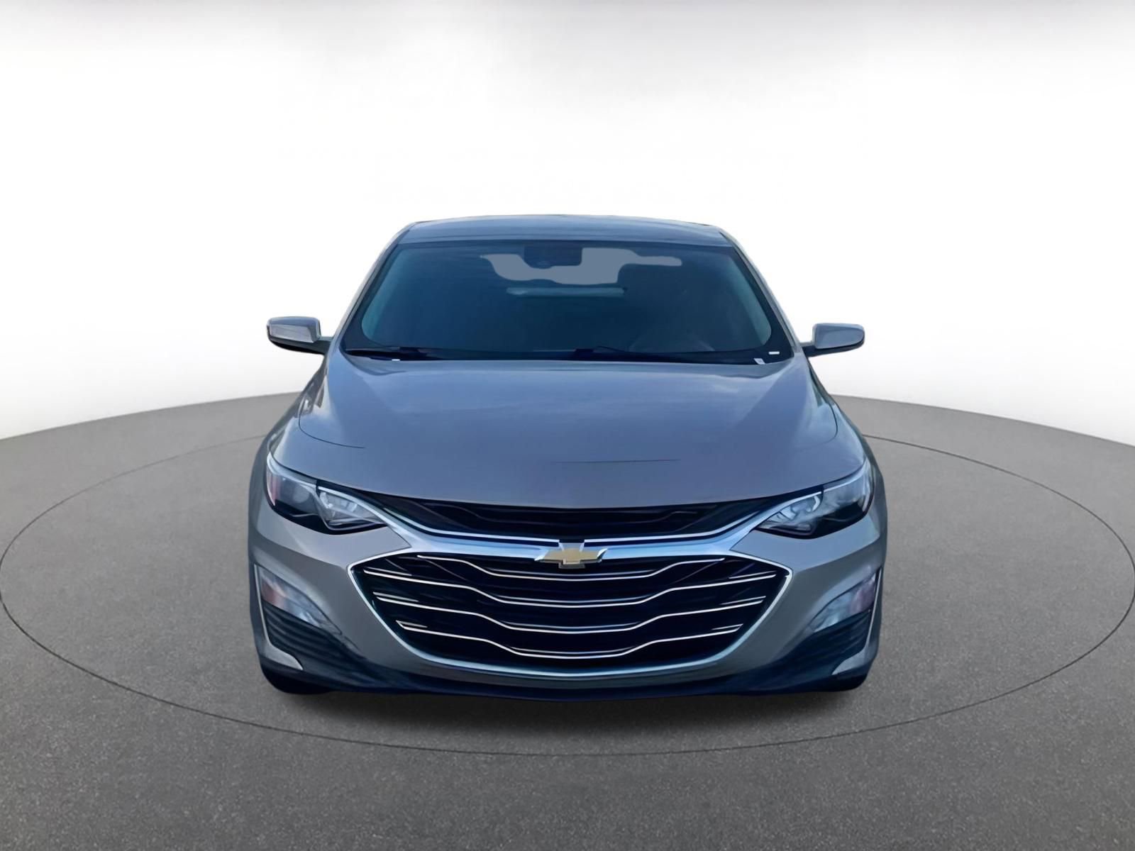 Thumbnail: 2023 Chevrolet Malibu - 4