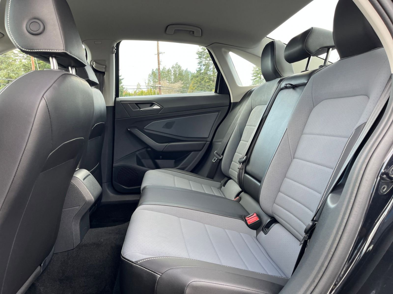 Thumbnail: 2025 Volkswagen Jetta - 25