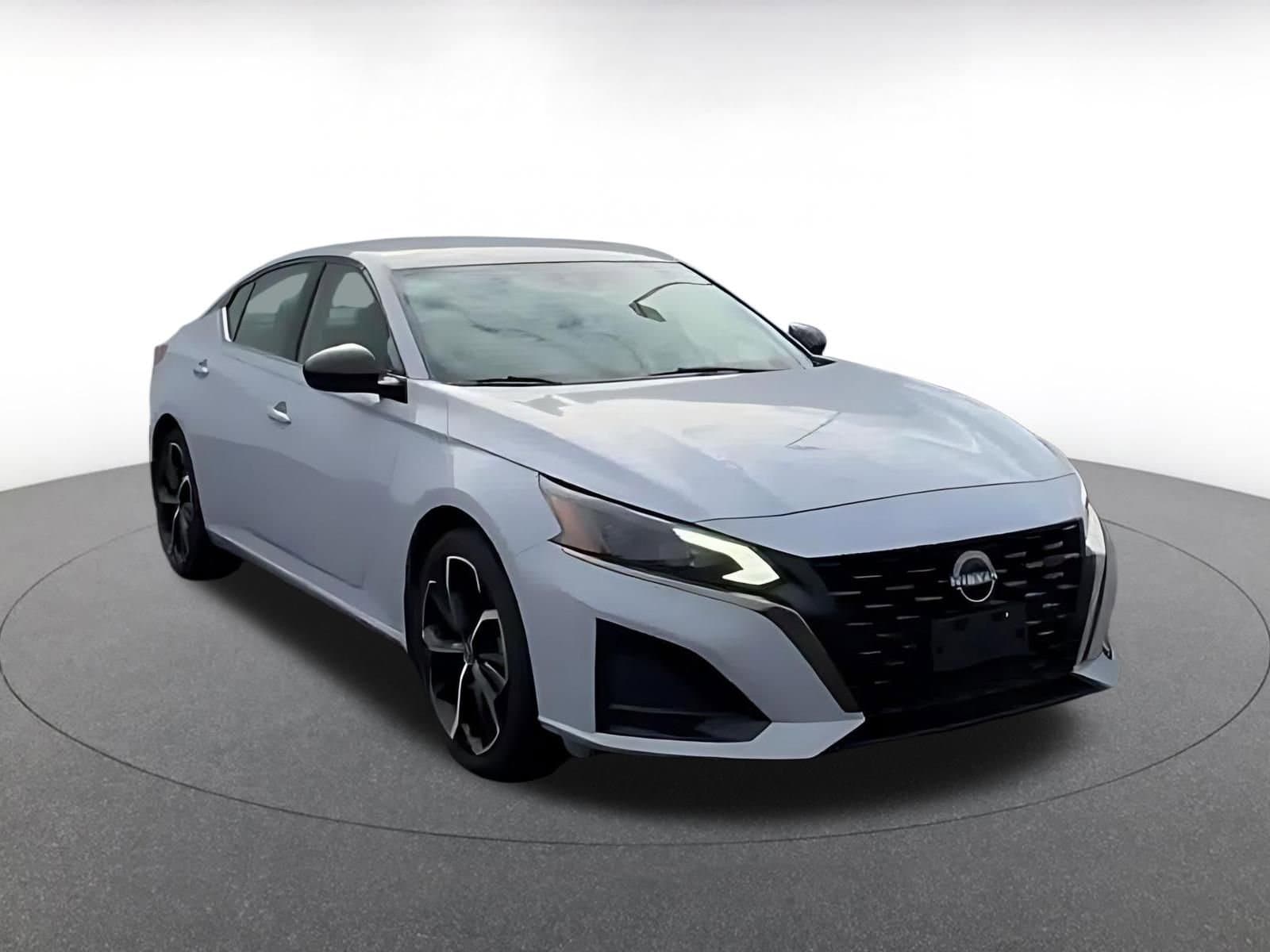 Thumbnail: 2025 Nissan Altima - 3